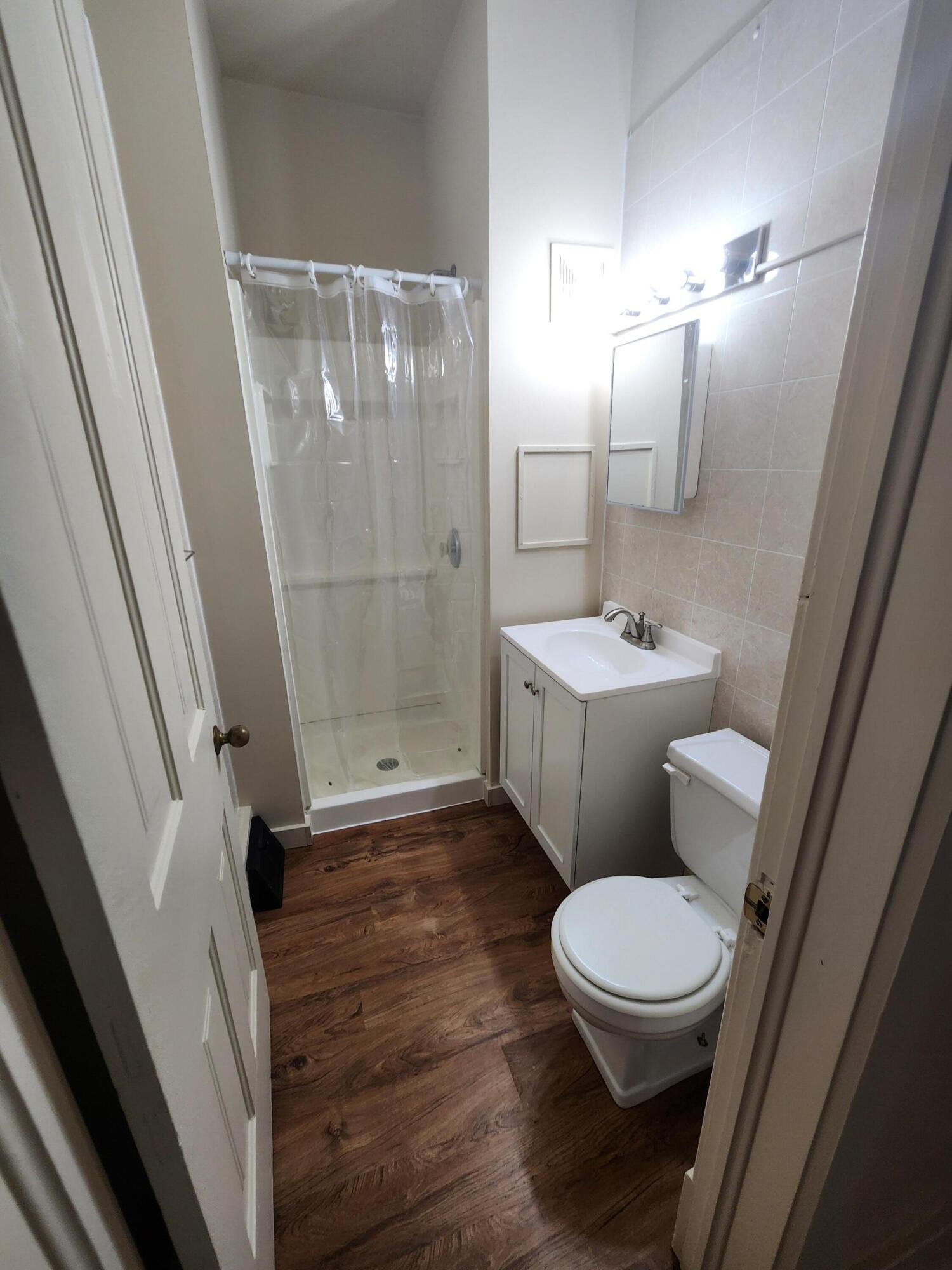 330 S Stewart Avenue Property Photo 17