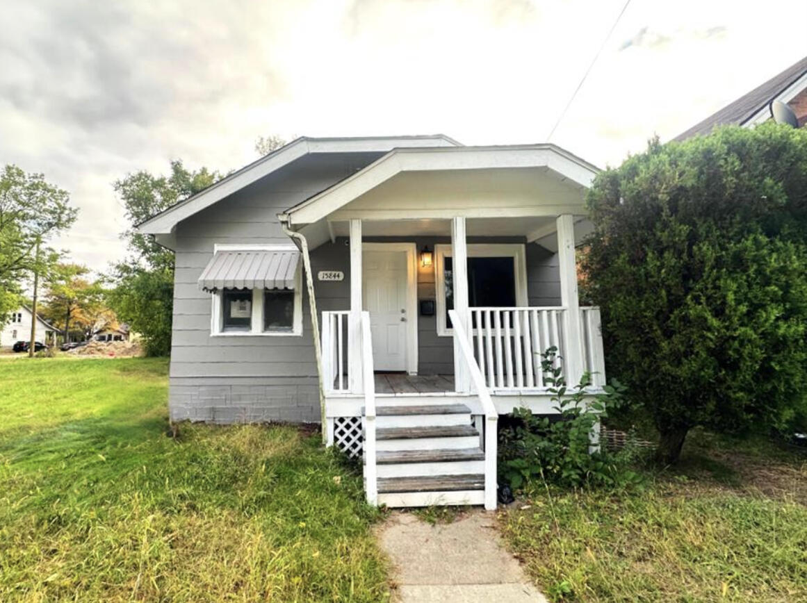 15844 Wildemere Street Property Photo 1