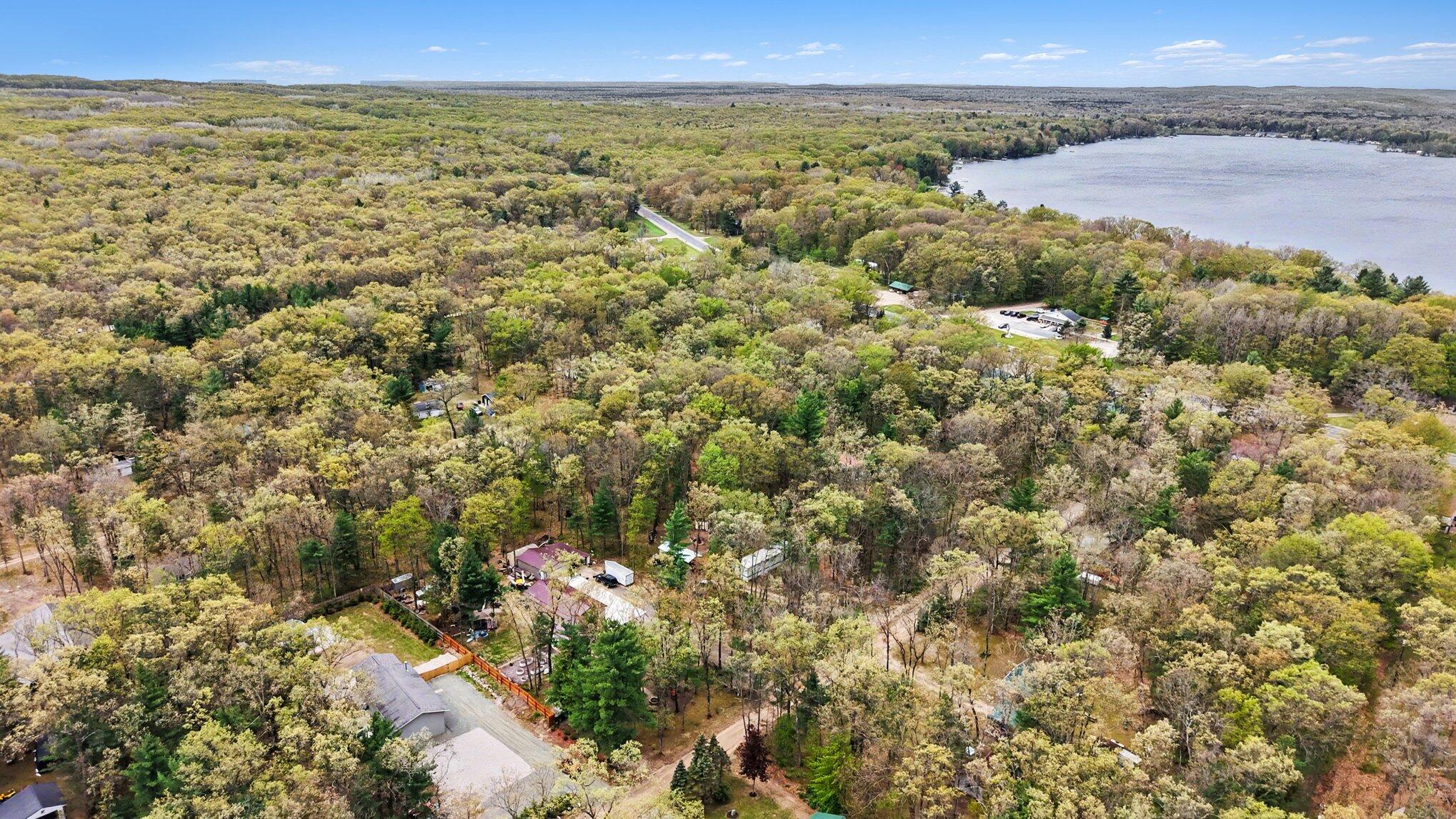 1581 Lone Pine Drive Property Photo 4