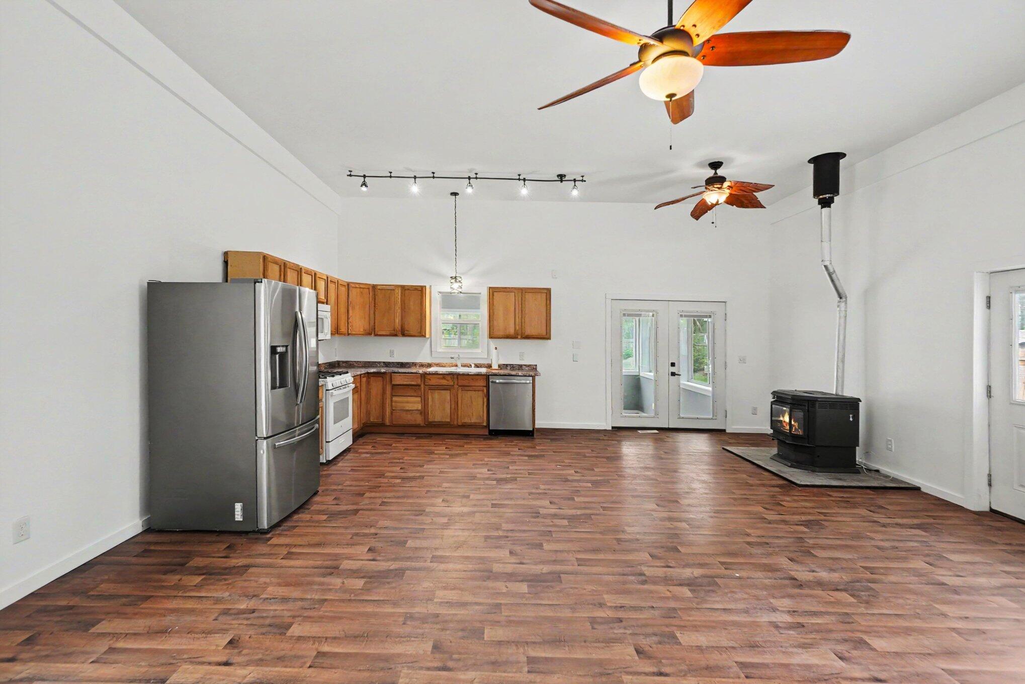 1581 Lone Pine Drive Property Photo 19