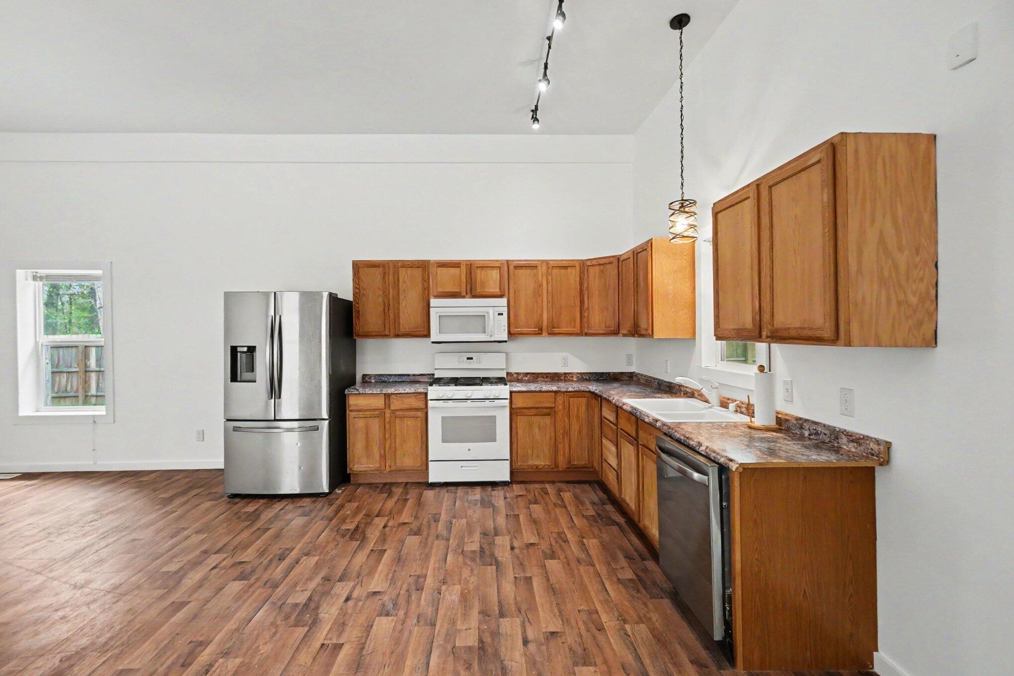 1581 Lone Pine Drive Property Photo 27