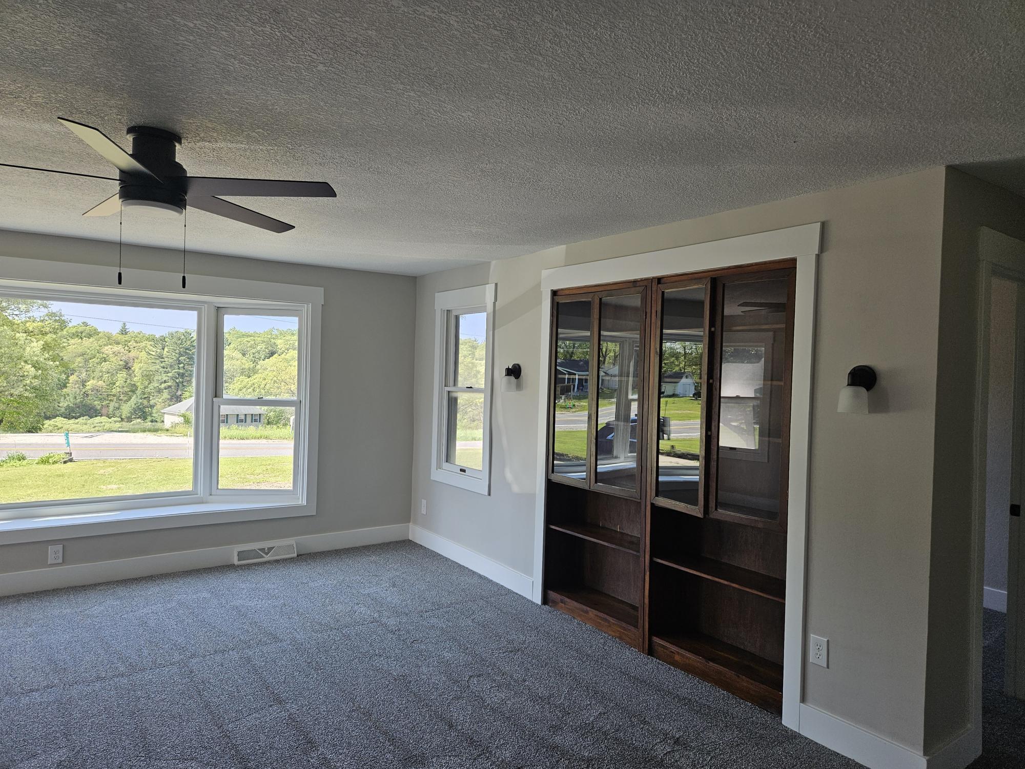 1090 Holton Whitehall Road Property Photo 2