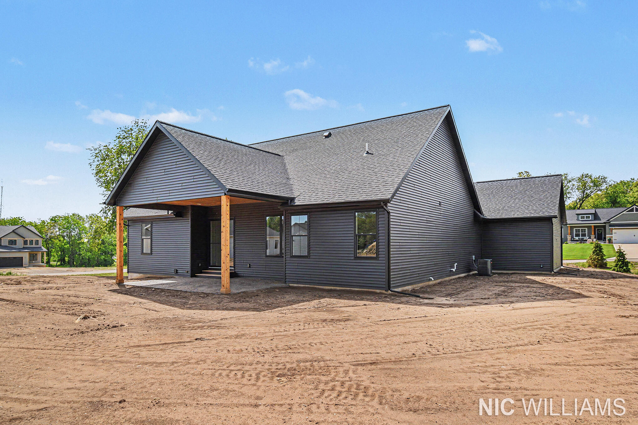 11279 Bancroft Way Se Property Photo 9