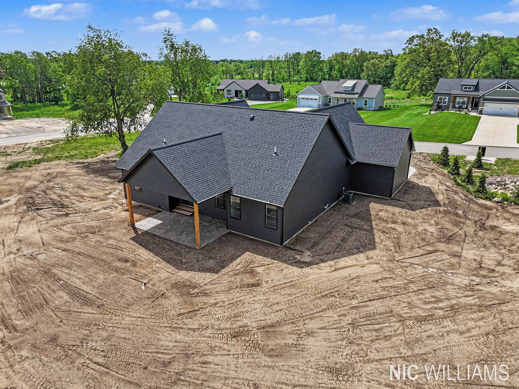 11279 Bancroft Way Se Property Photo 10