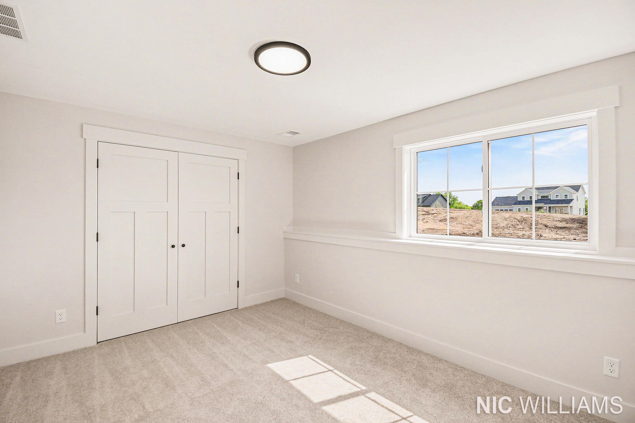 11279 Bancroft Way Se Property Photo 37