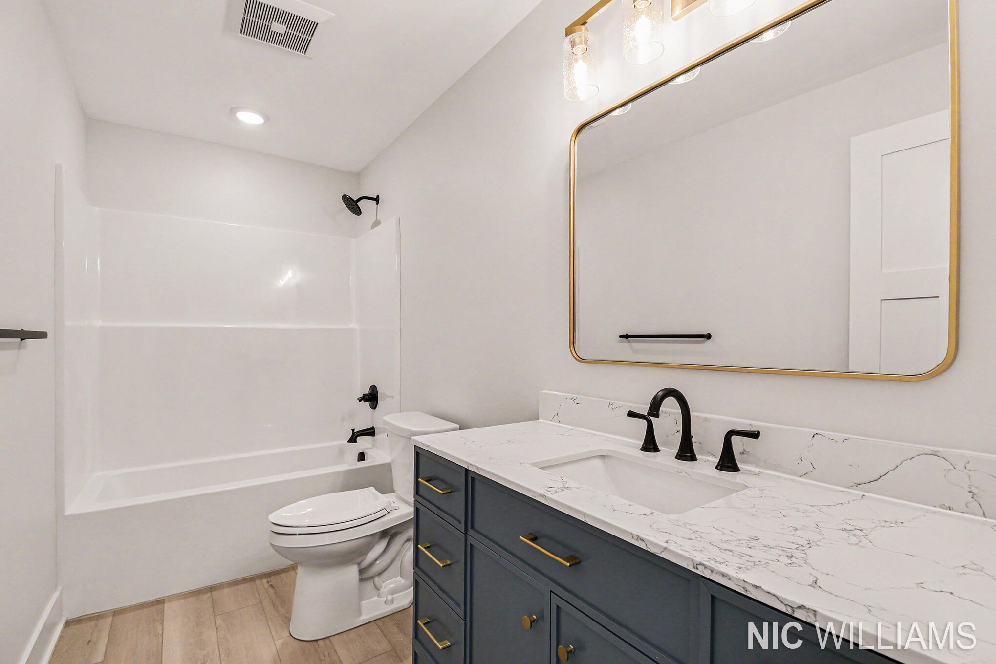 11279 Bancroft Way Se Property Photo 38