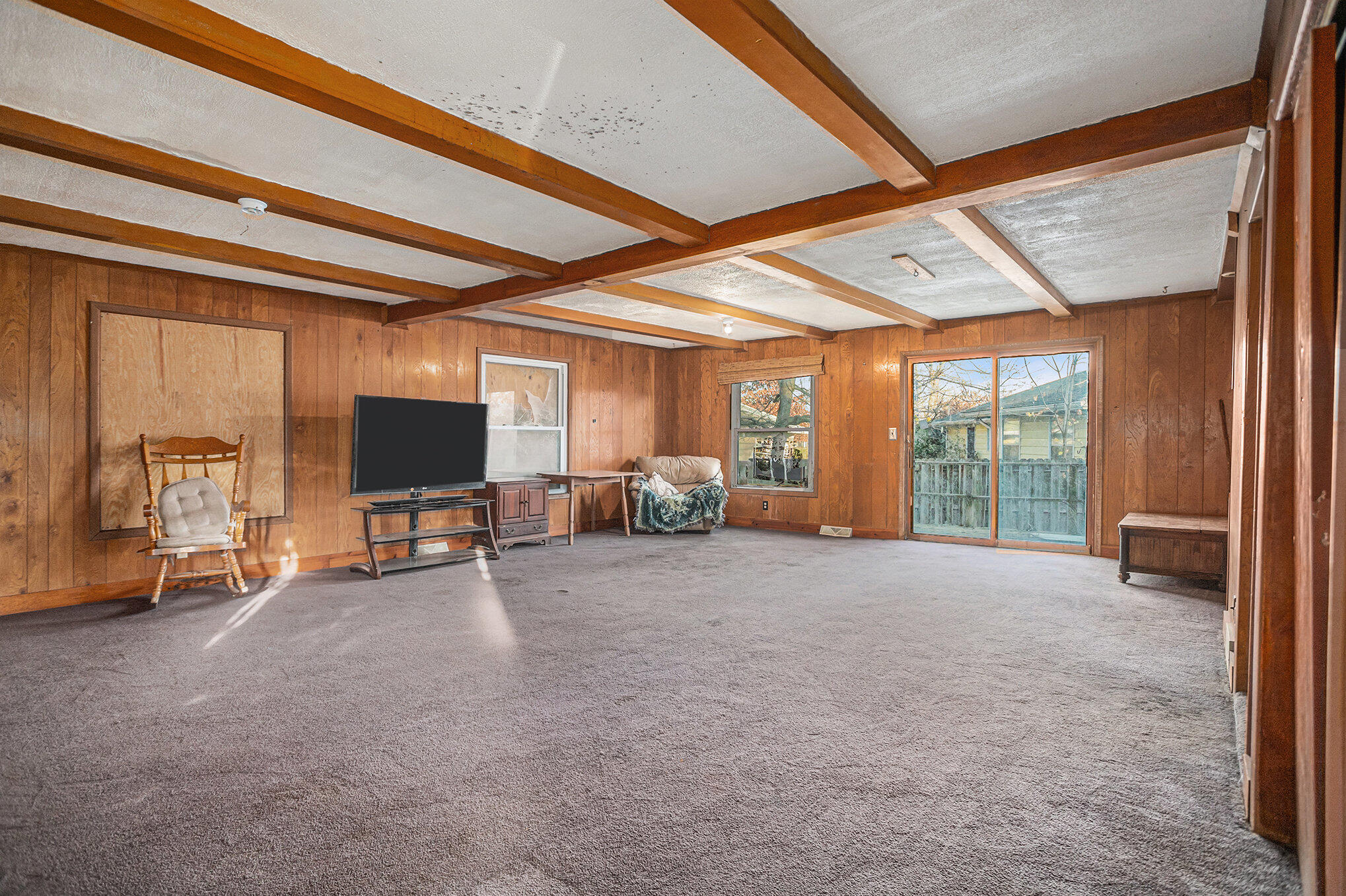 111 River Drive Property Photo 3