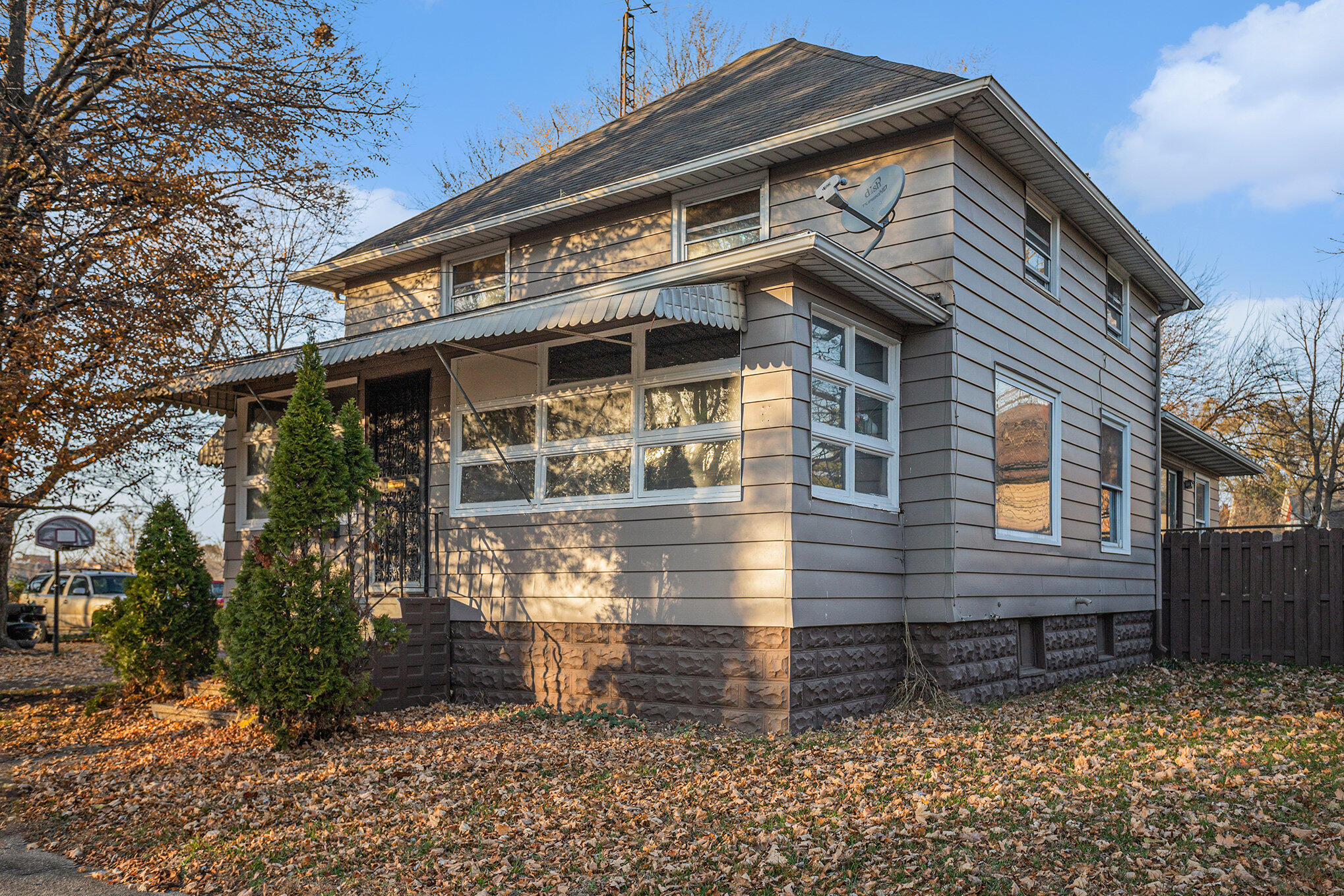 111 River Drive Property Photo 14