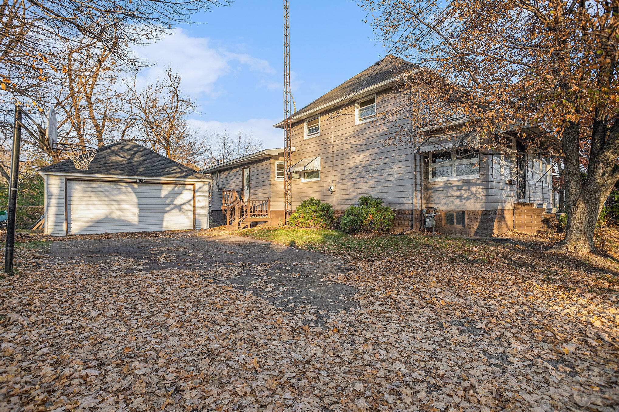 111 River Drive Property Photo 16