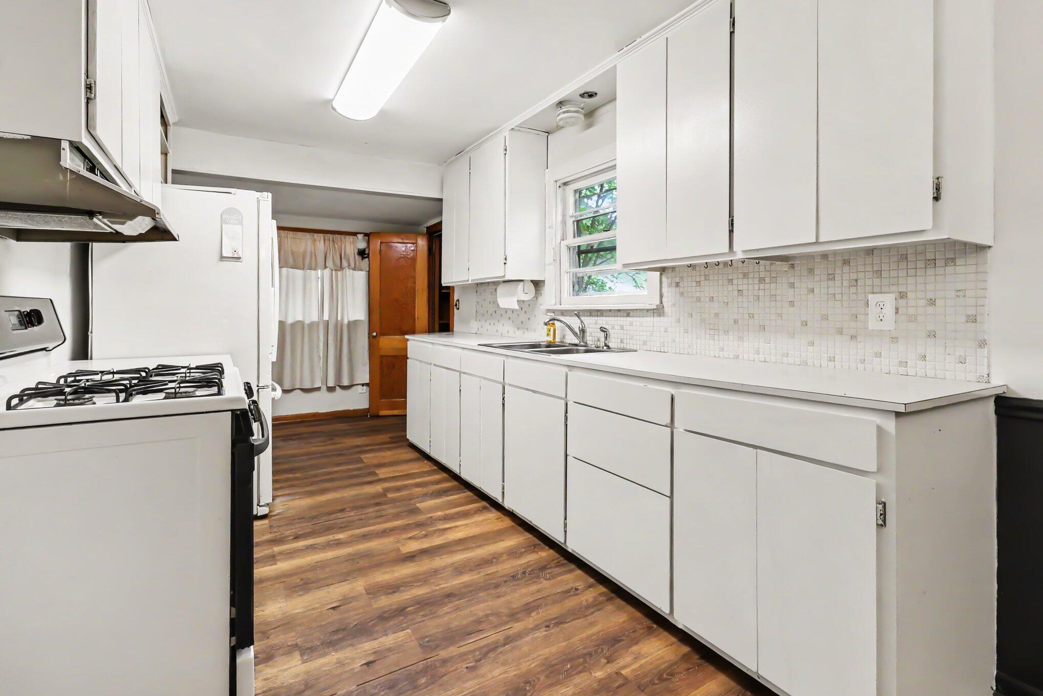 345 W Church Avenue Property Photo 5