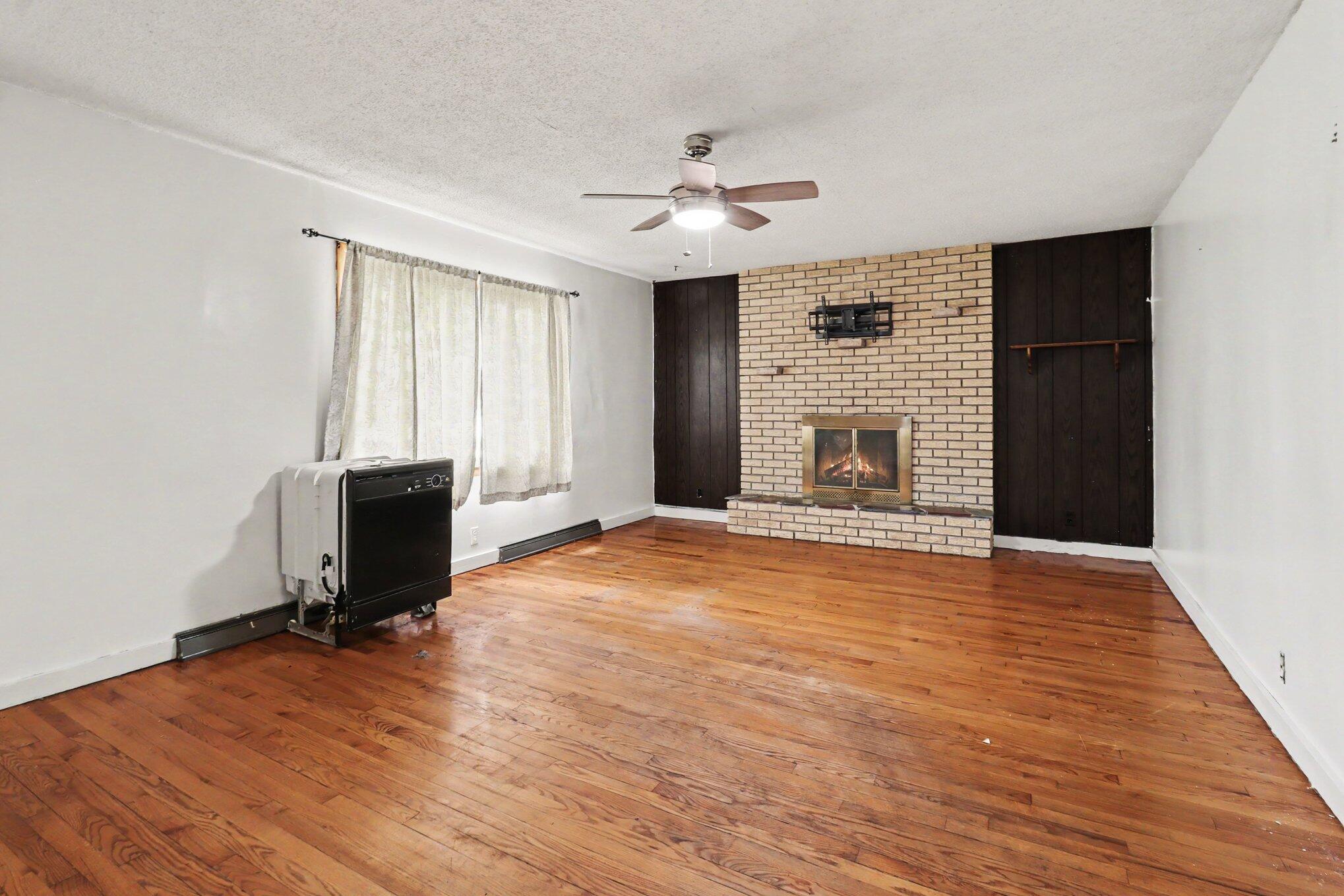 345 W Church Avenue Property Photo 8