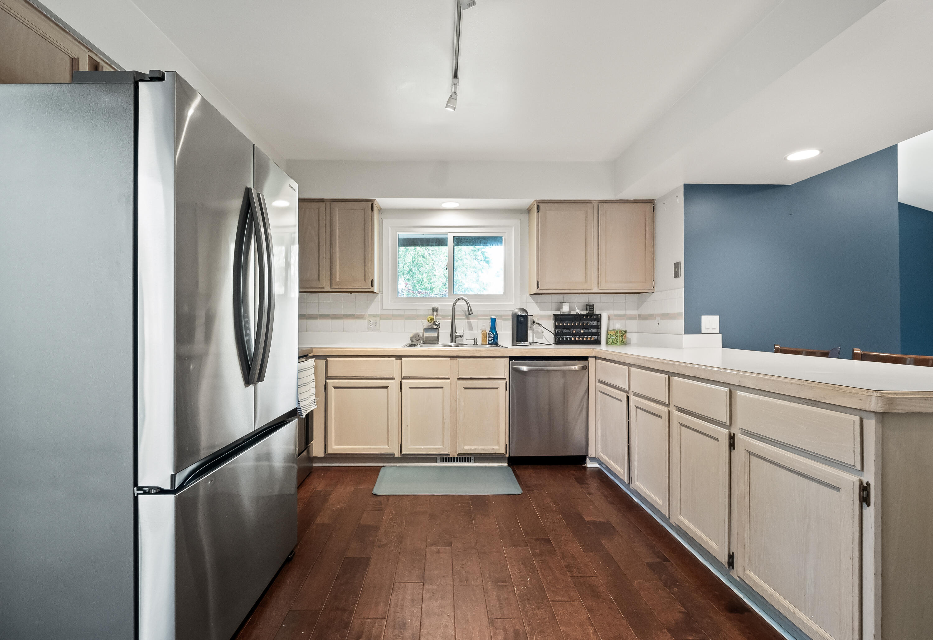 1008 Beachland Boulevard Property Photo 14