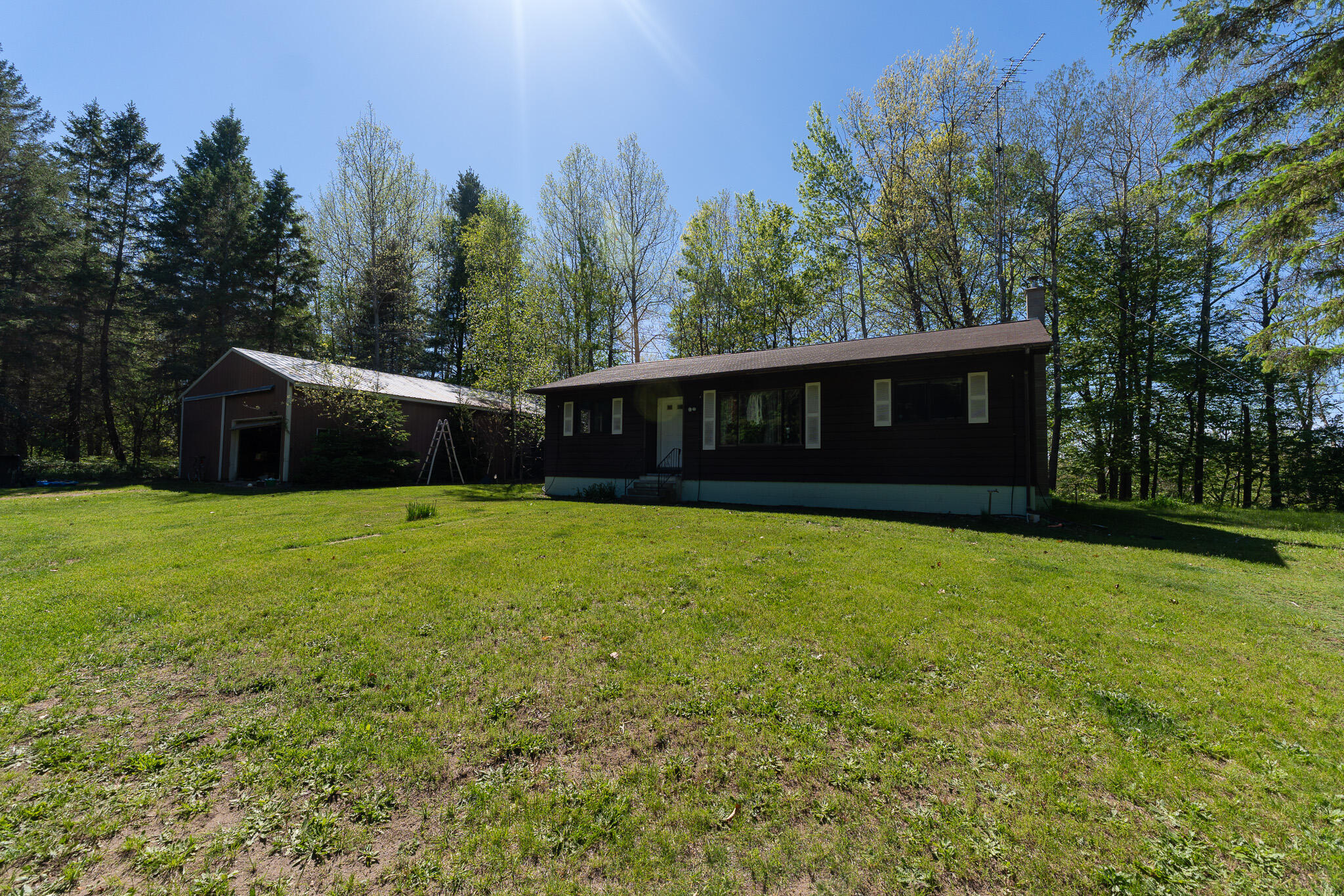 1583 N Dennis Road Property Photo 1