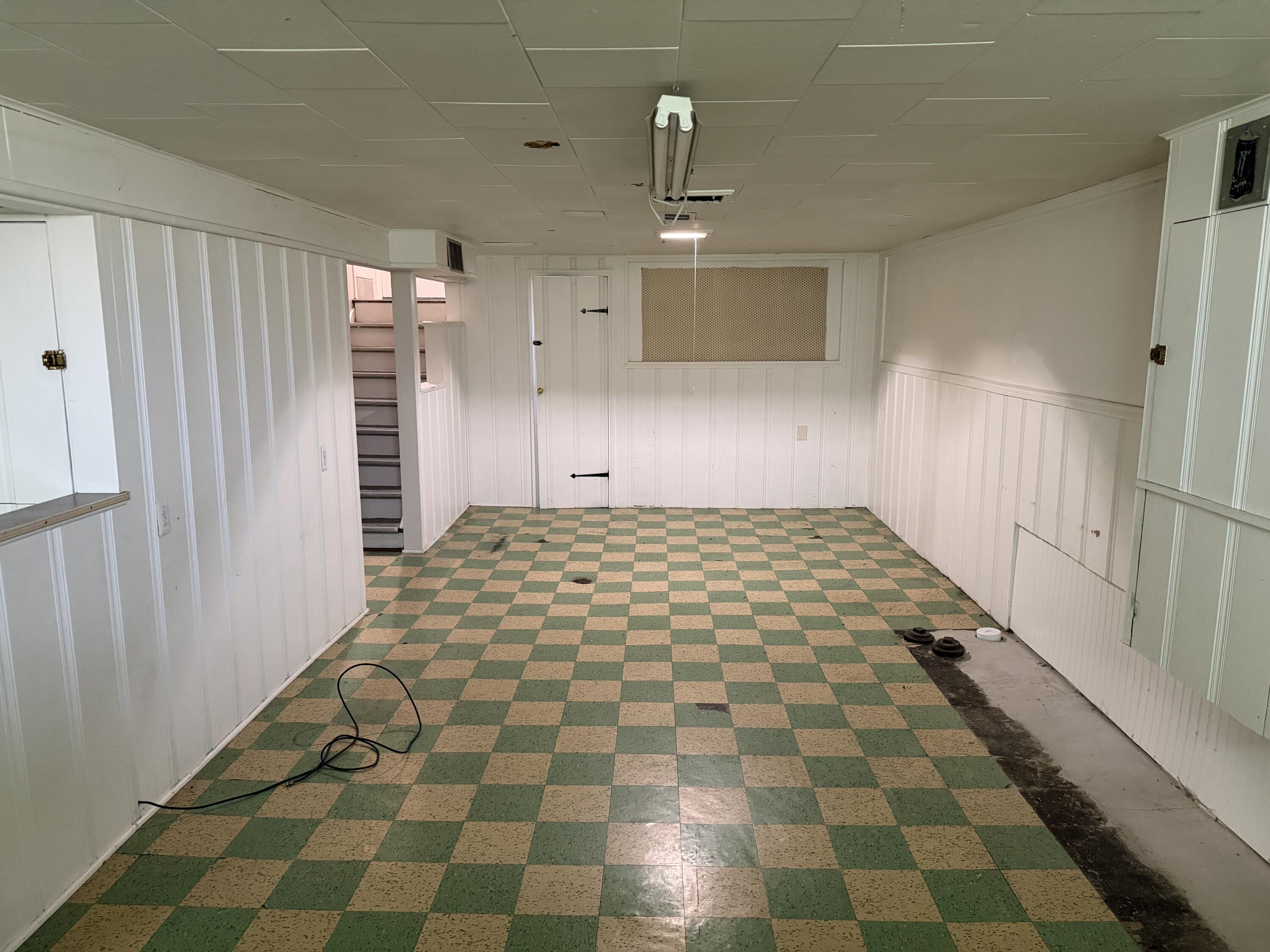 22415 Wilmot Avenue Property Photo 17