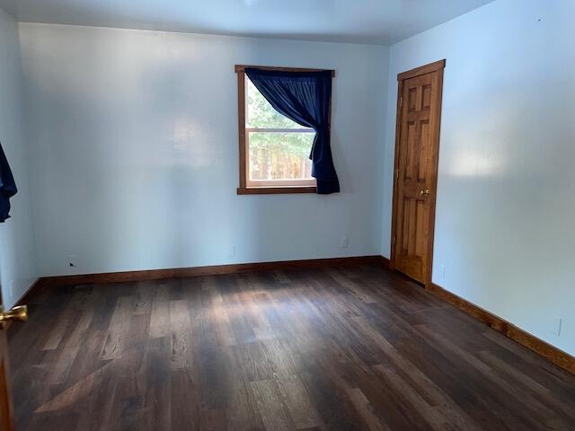 7909 11 Mile Road Property Photo 6
