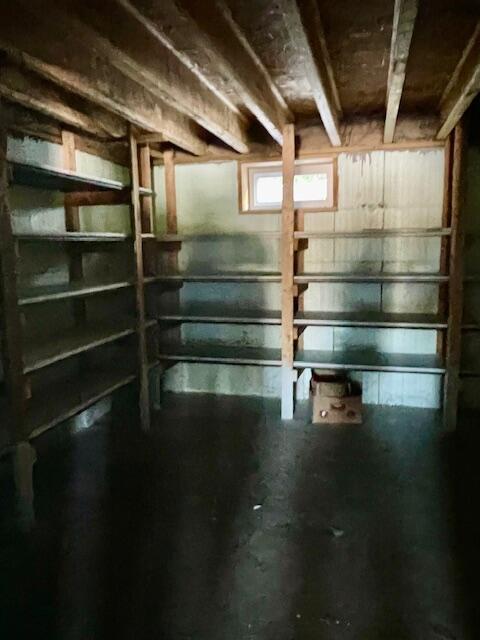 7909 11 Mile Road Property Photo 26
