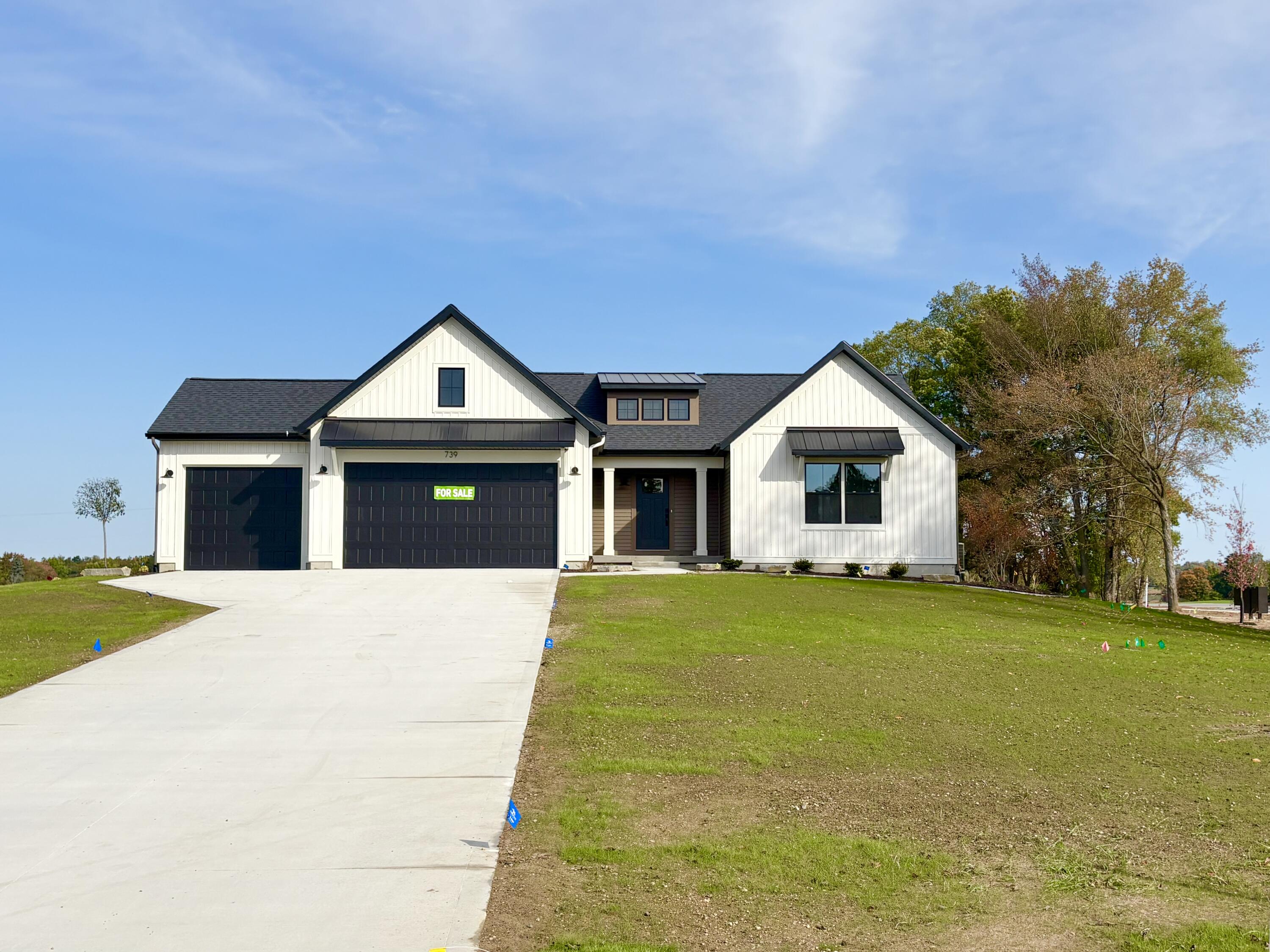739 Goldenfield Drive Property Photo 1