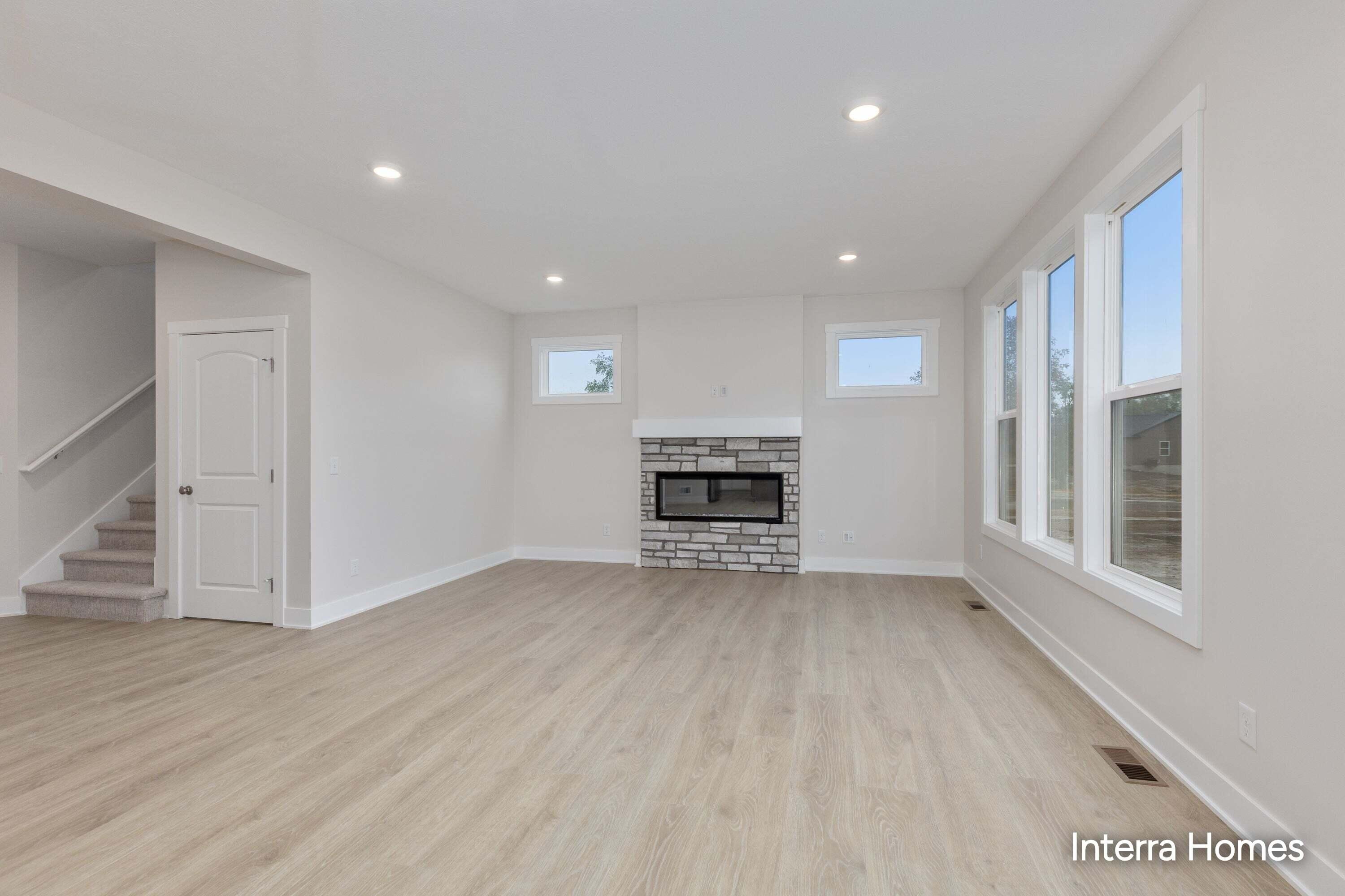 720 Sunfield Drive Property Photo 7