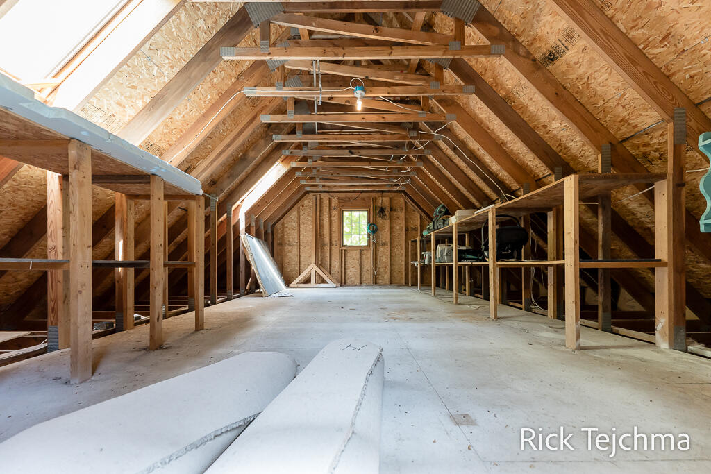 10345 Red Oak Ridge Property Photo 8