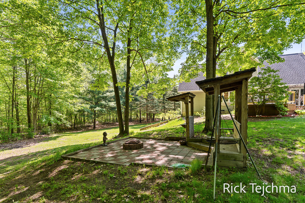 10345 Red Oak Ridge Property Photo 14