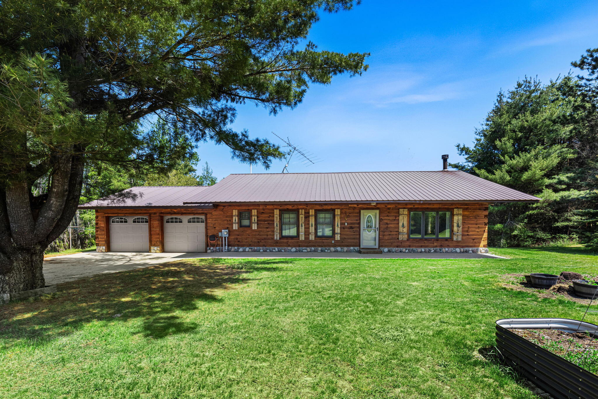 15902 Penesal Road Property Photo 1