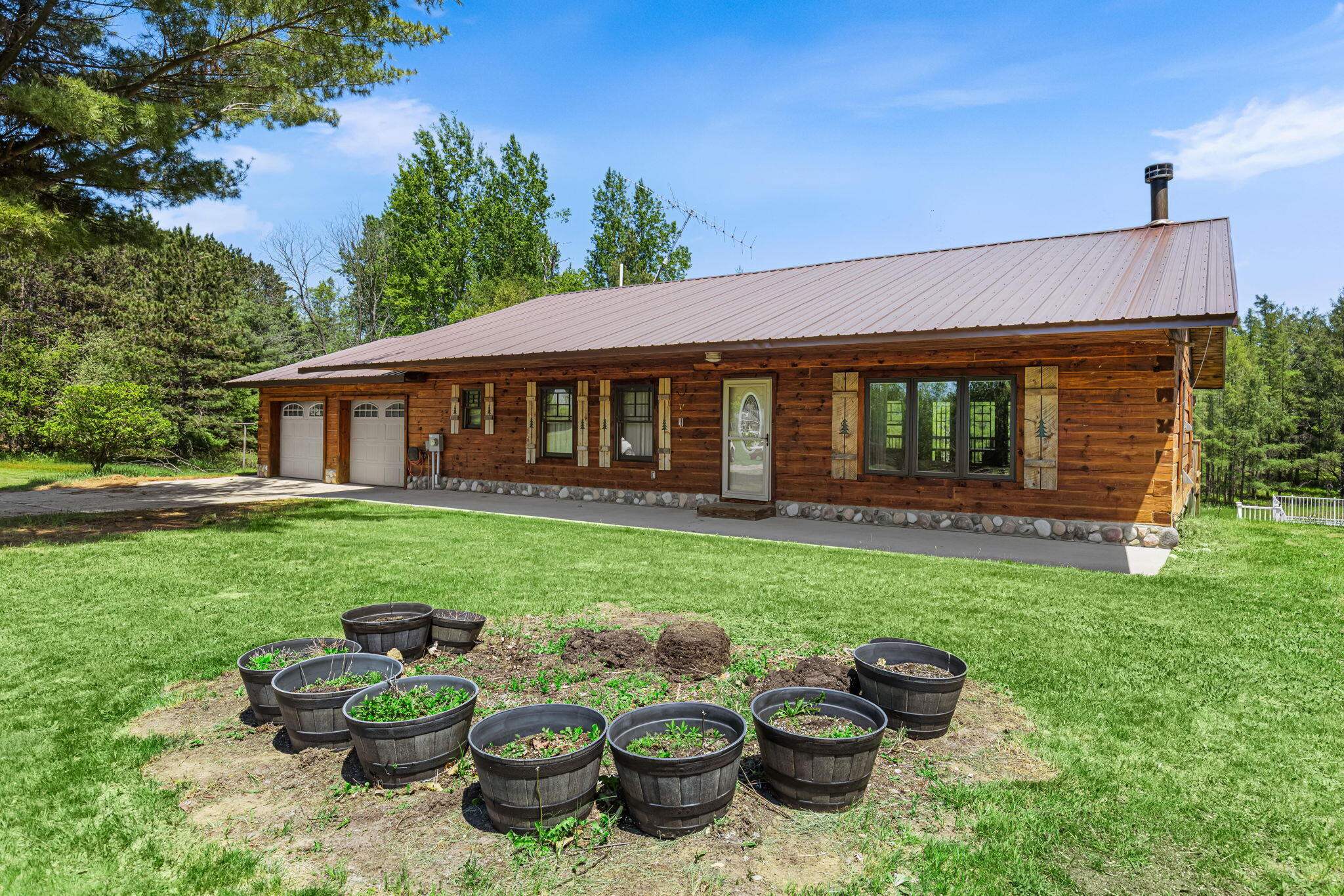 15902 Penesal Road Property Photo 3