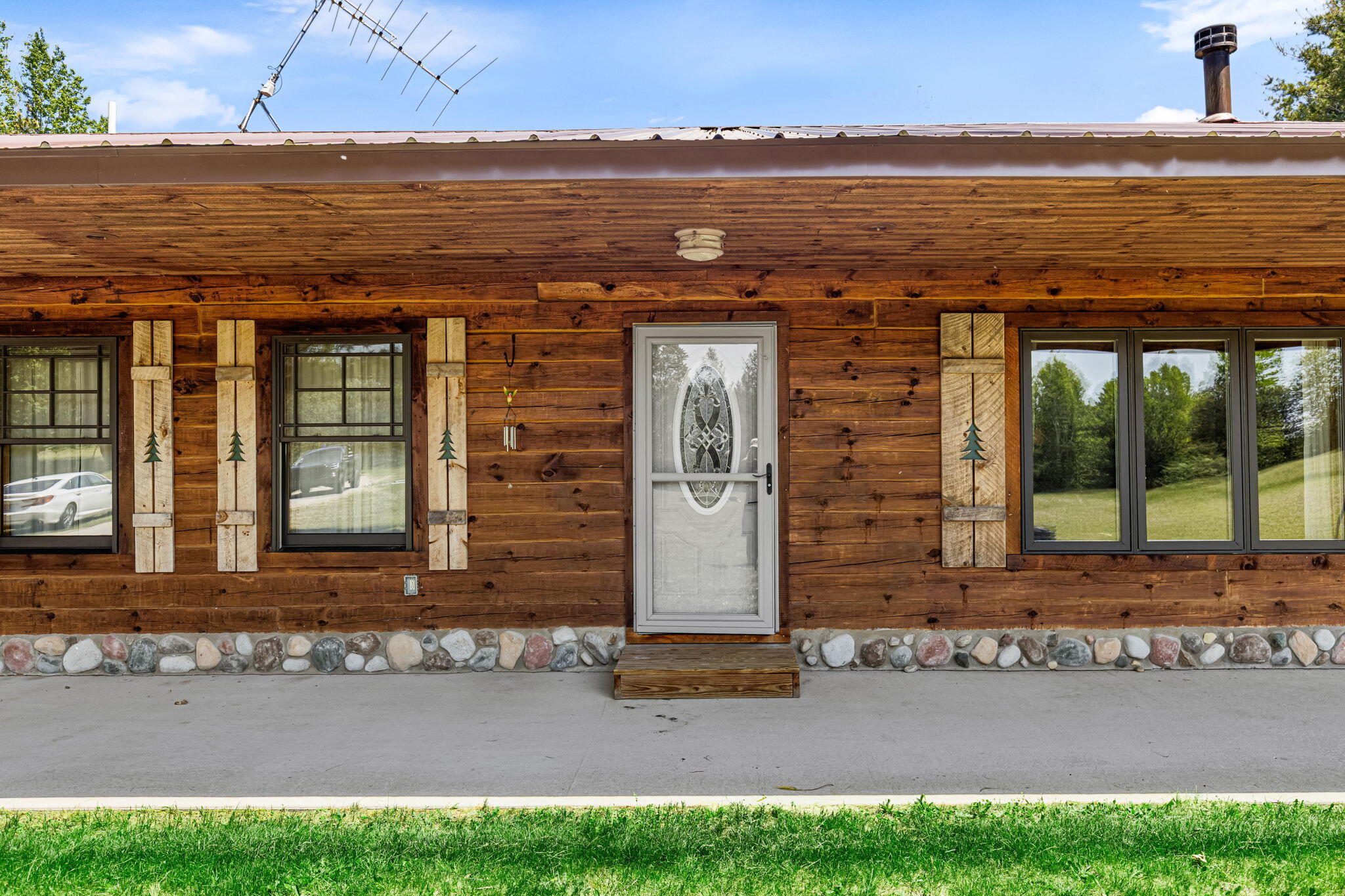 15902 Penesal Road Property Photo 4