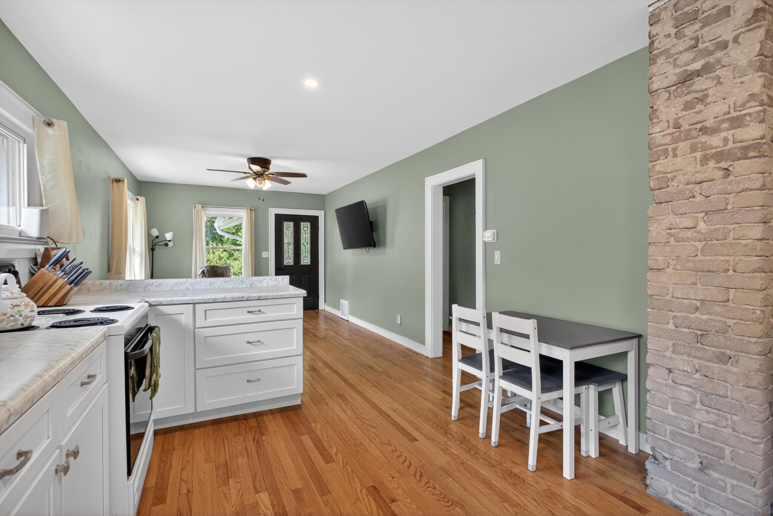 131 Park Drive Property Photo 14