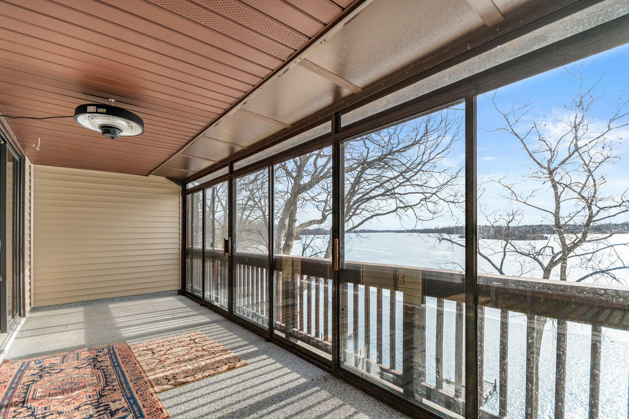 730 Cliffs Drive 303a Property Photo 1