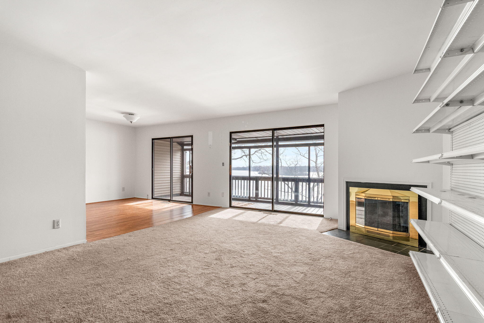 730 Cliffs Drive 303a Property Photo 7