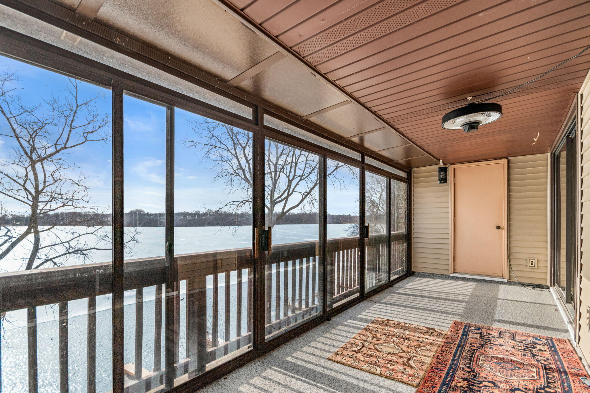 730 Cliffs Drive 303a Property Photo 10