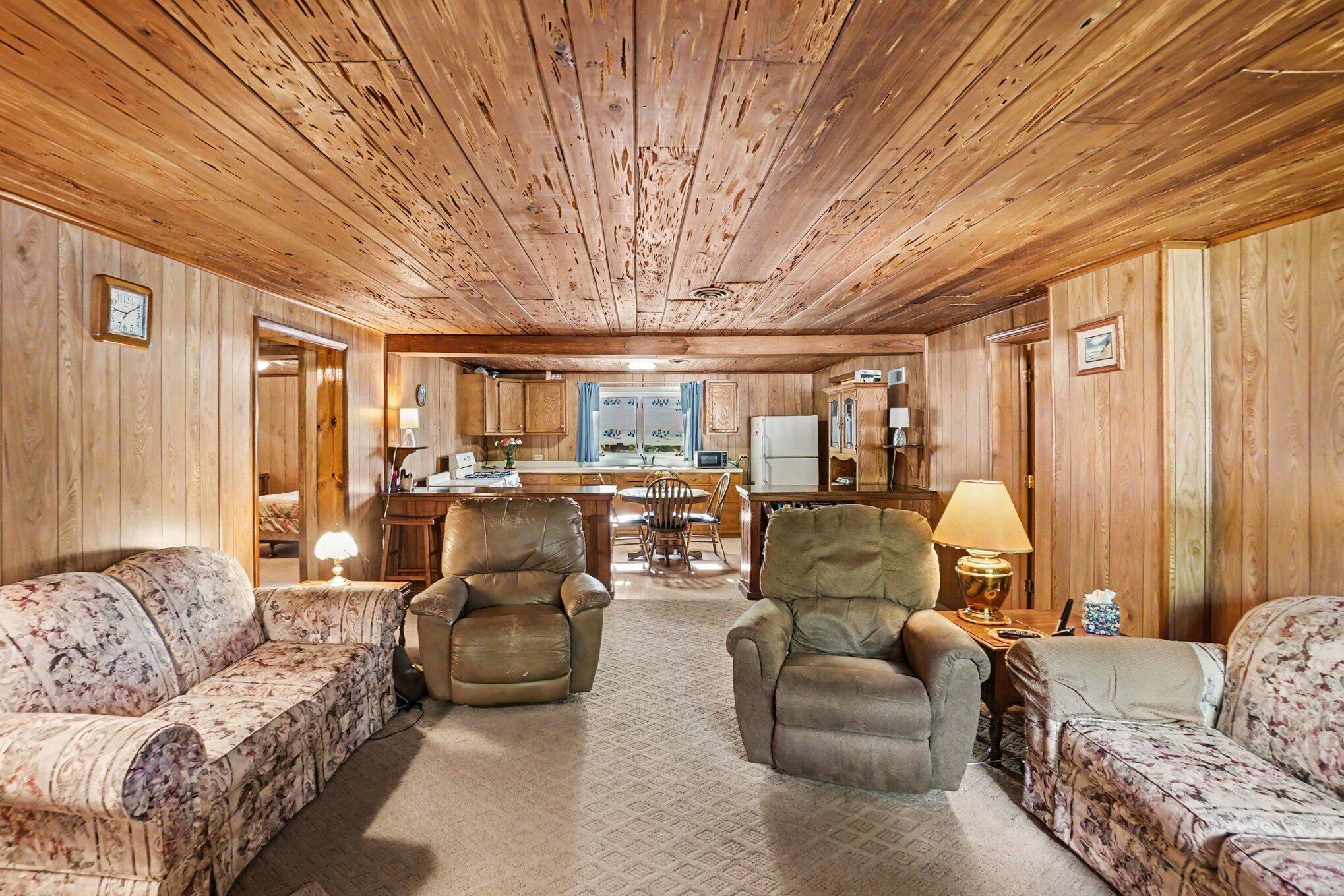 5207 E High Tower Lake Road Property Photo 9