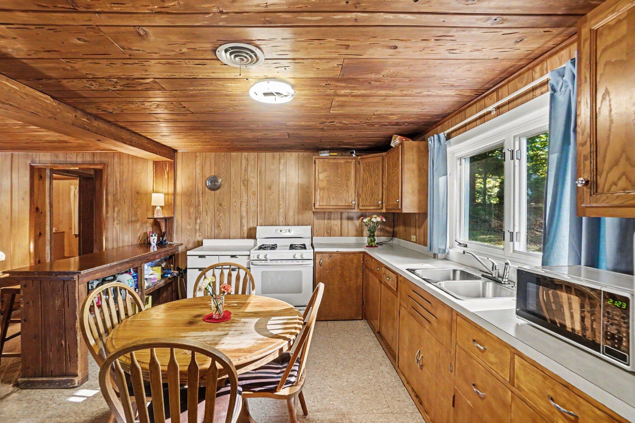 5207 E High Tower Lake Road Property Photo 13