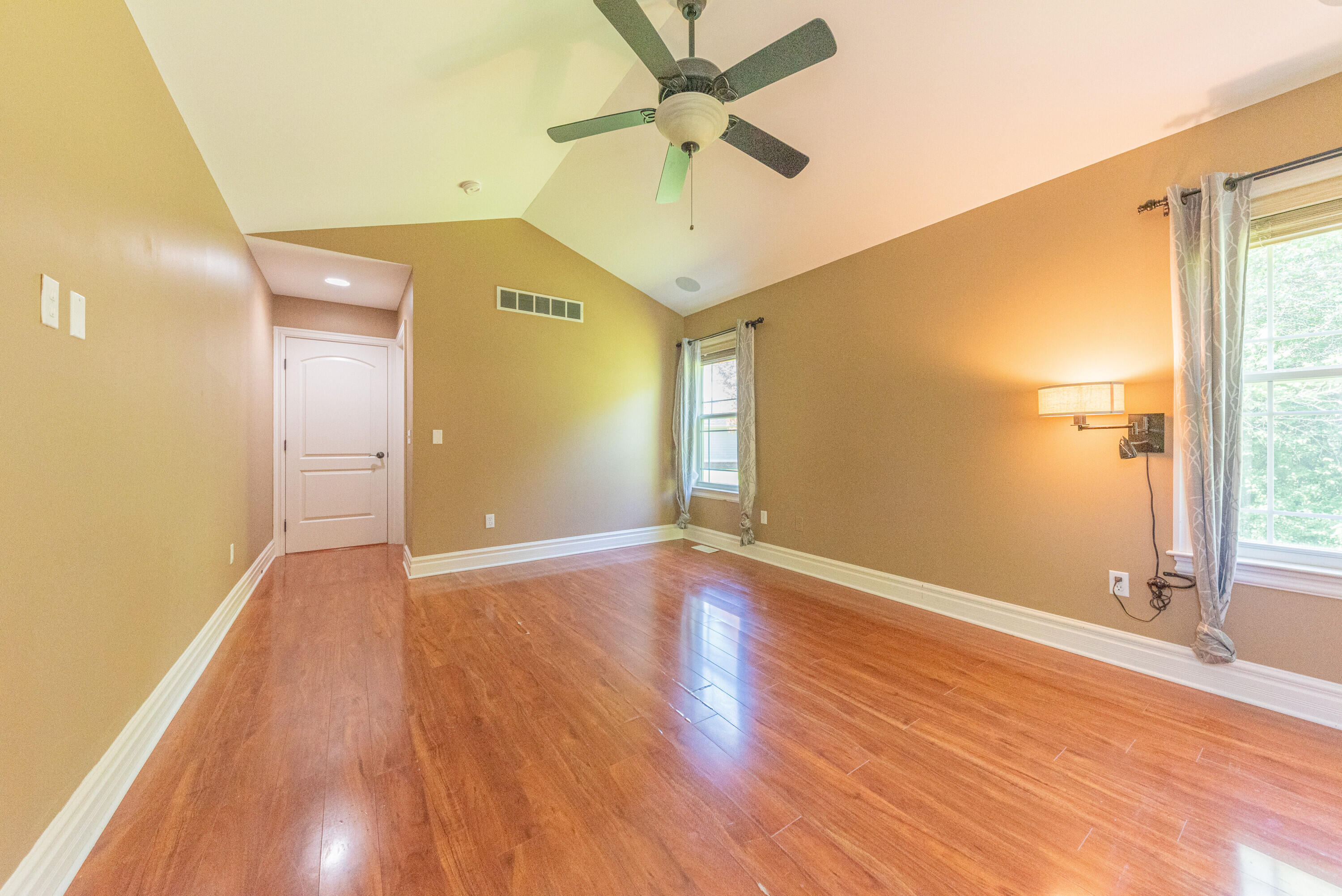 2243 Old Falls Drive Property Photo 21