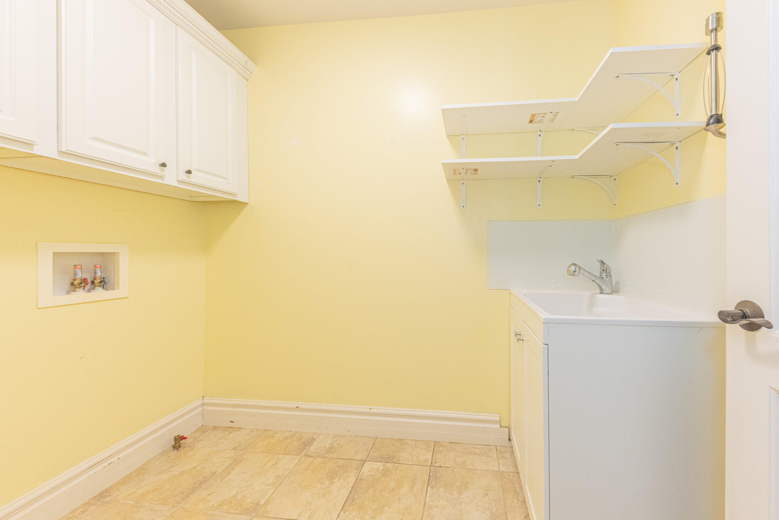 2243 Old Falls Drive Property Photo 40