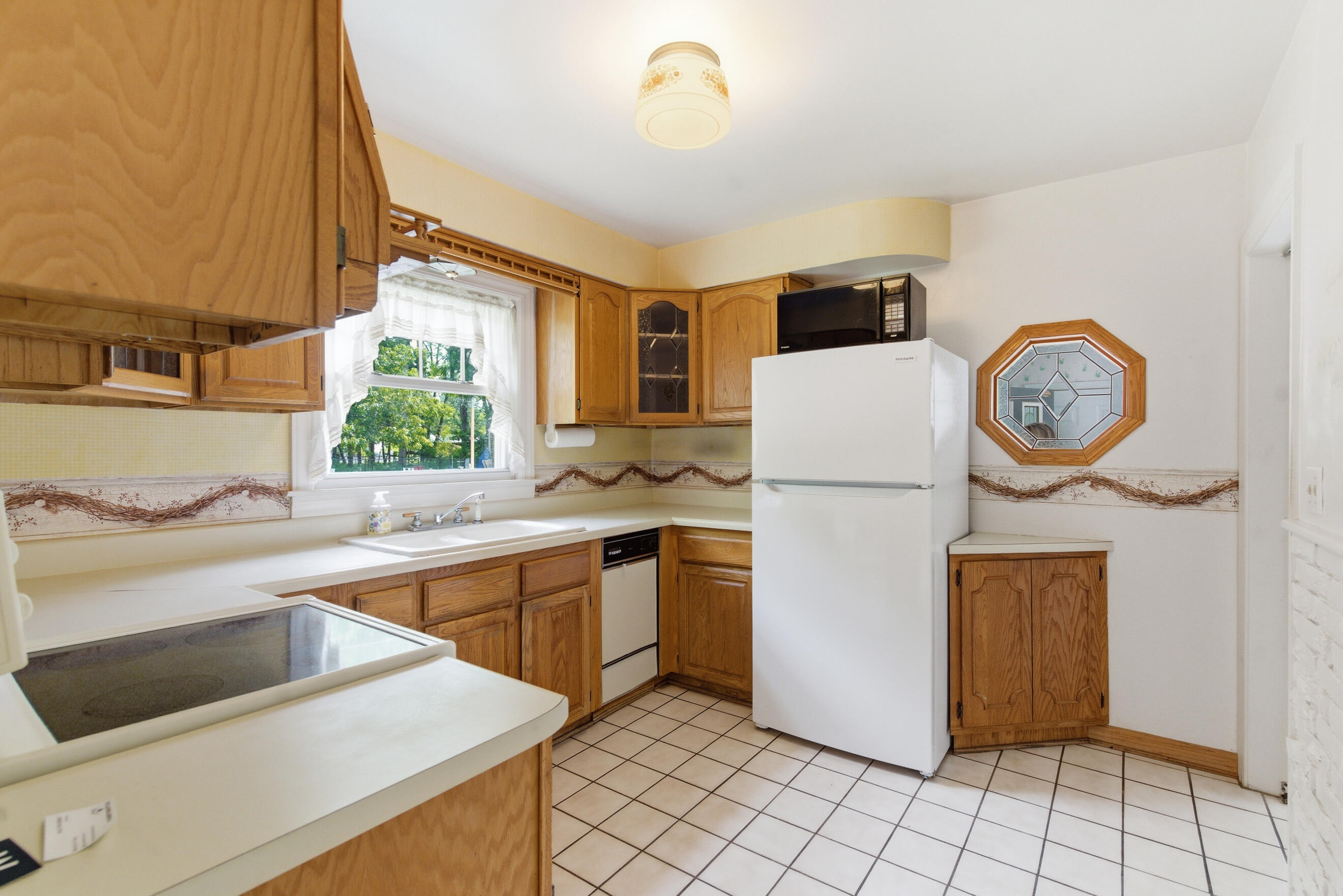 3624 E Shore Drive Property Photo 12
