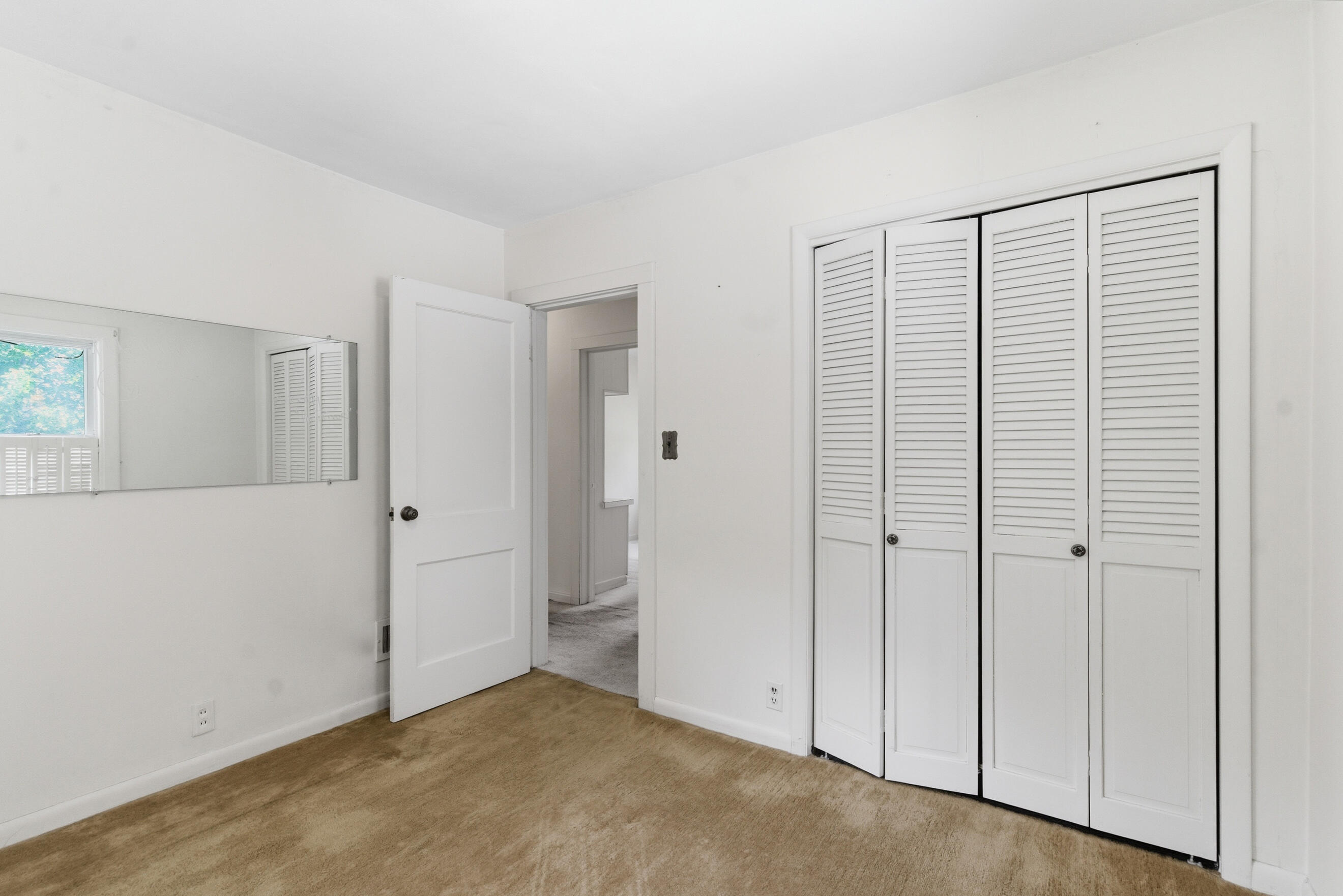 3624 E Shore Drive Property Photo 20