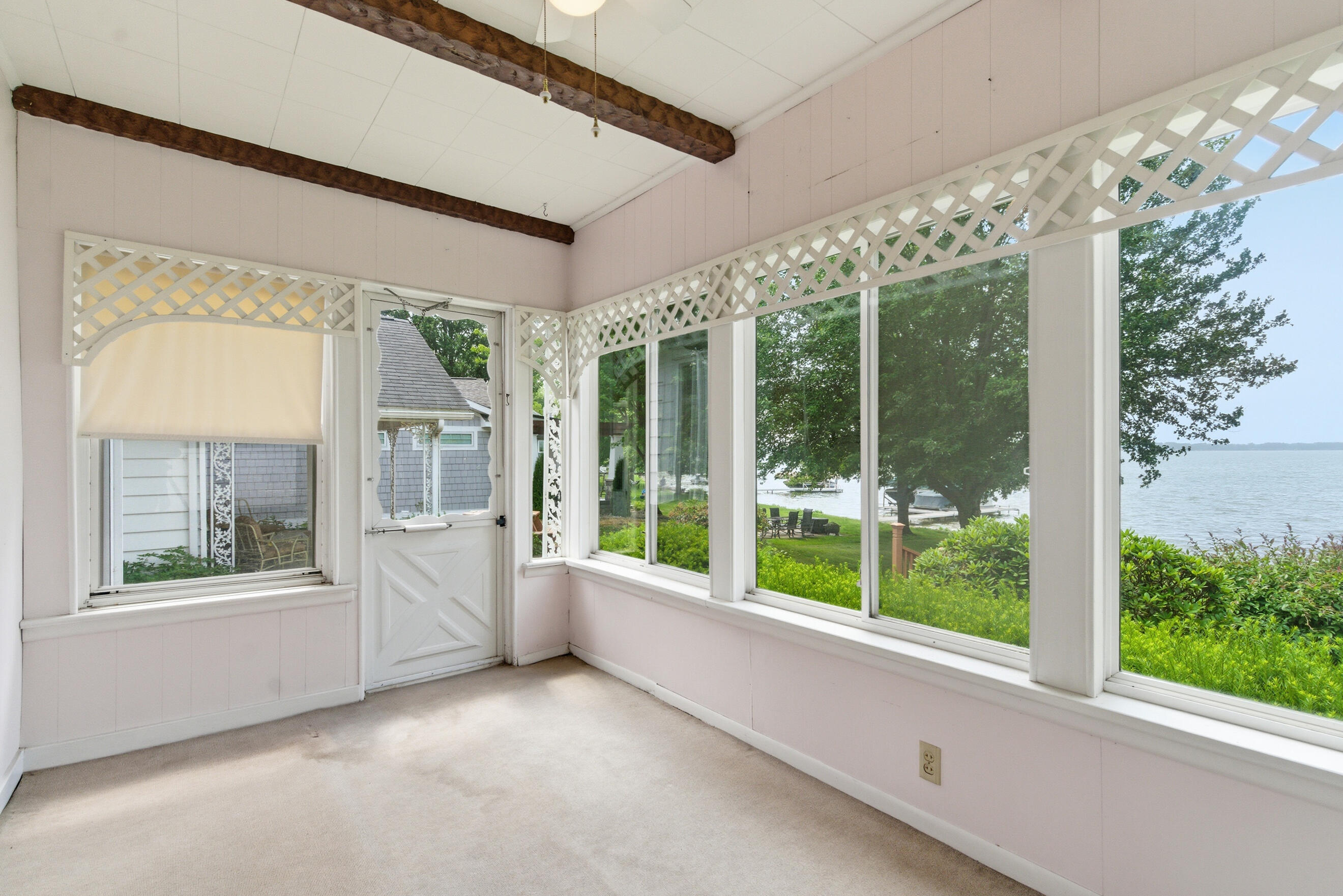 3624 E Shore Drive Property Photo 25