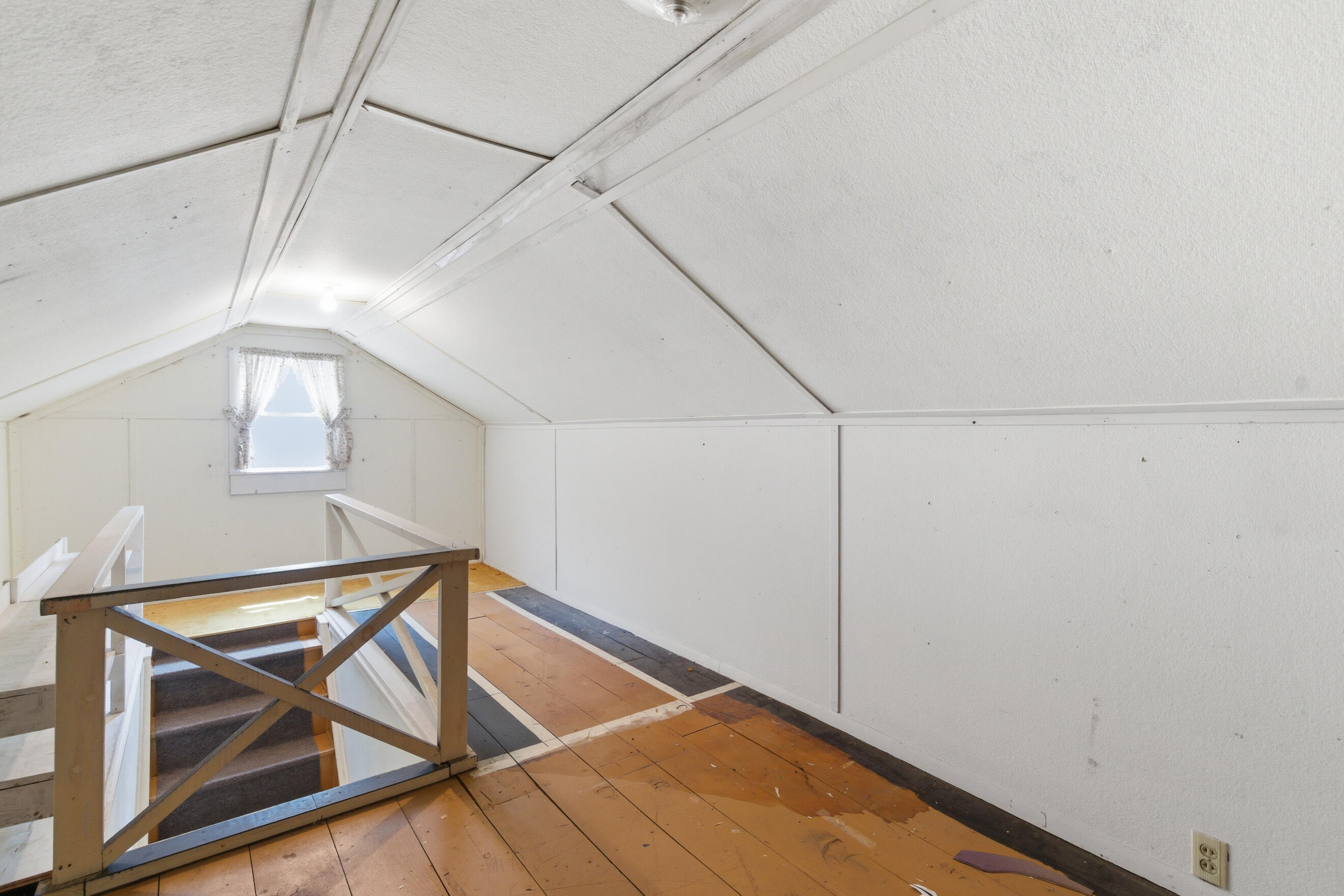 3624 E Shore Drive Property Photo 28