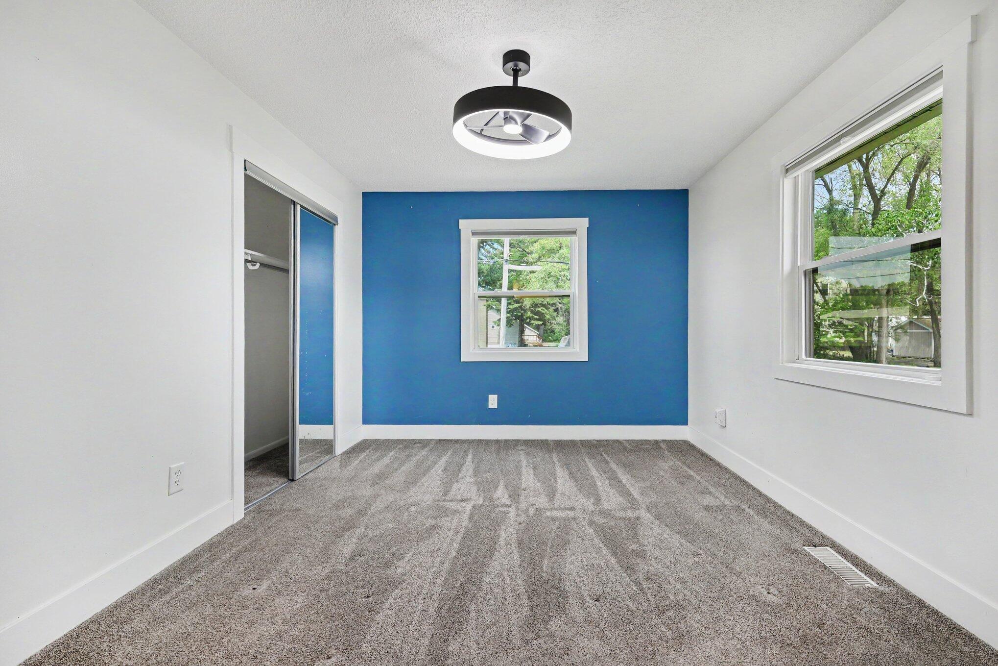 2865 S Patterson Road Property Photo 8