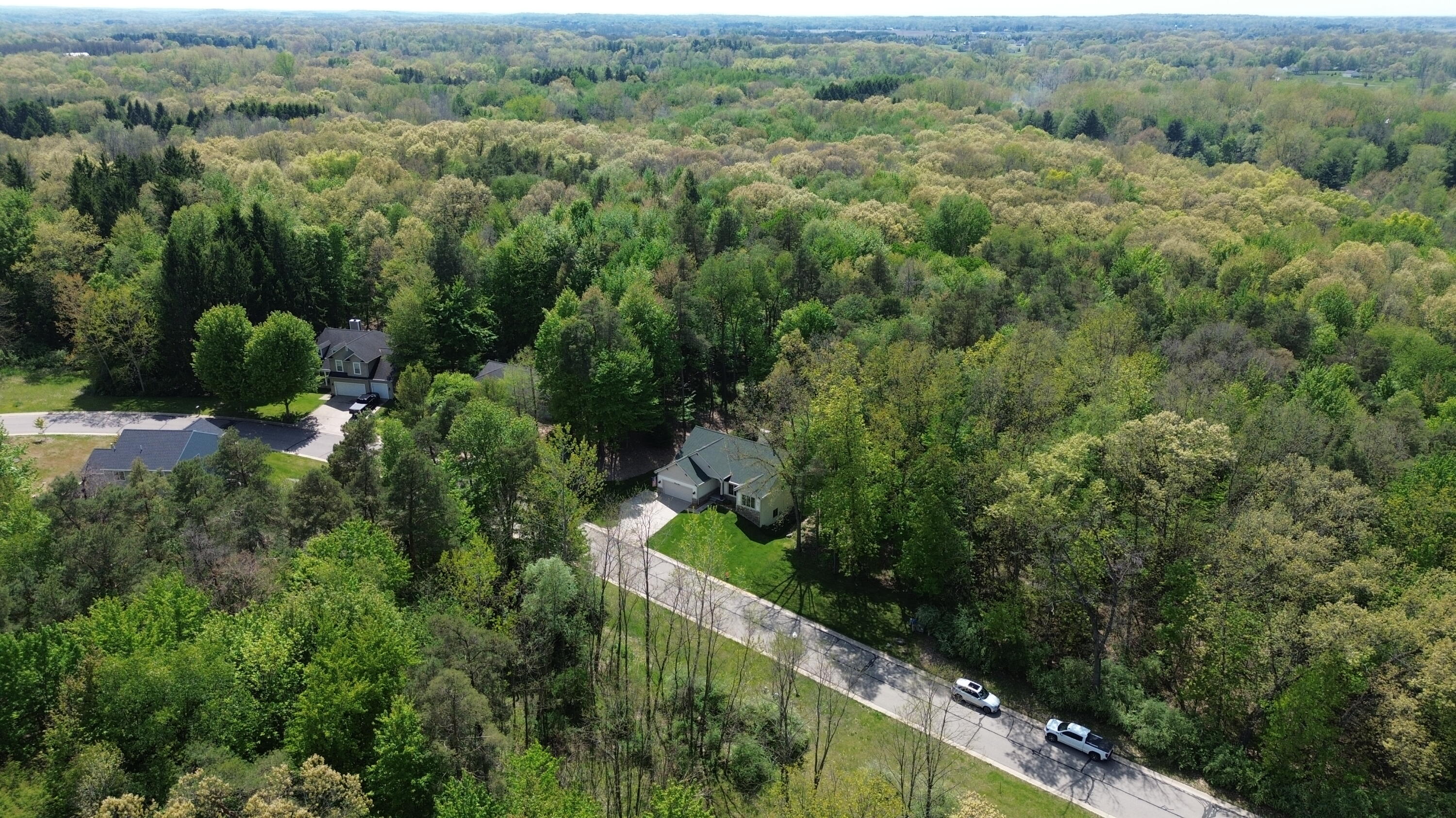 710 Glen Oak Drive Property Photo 7