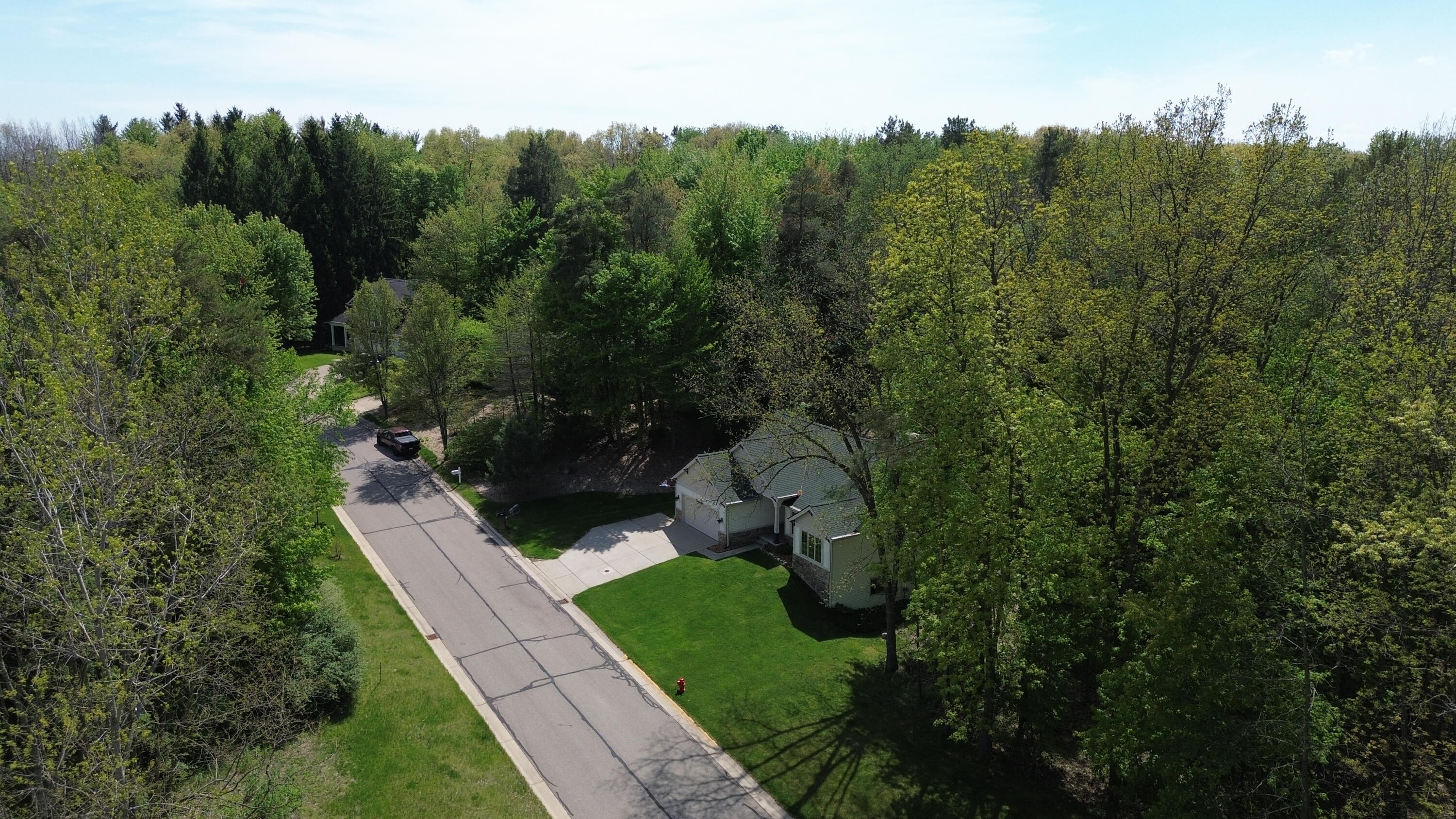 710 Glen Oak Drive Property Photo 18