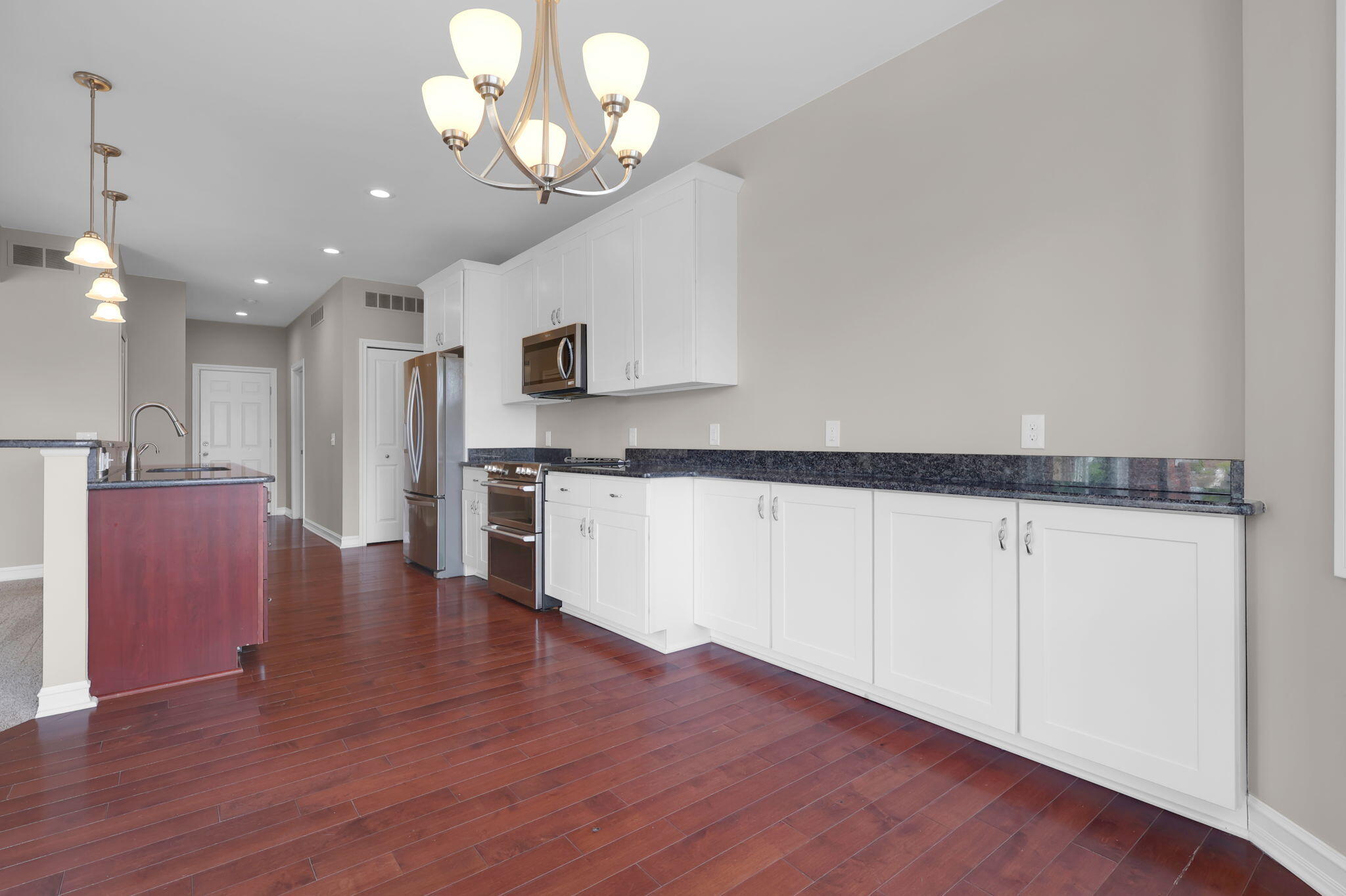 48484 Jefferson Avenue Property Photo 15