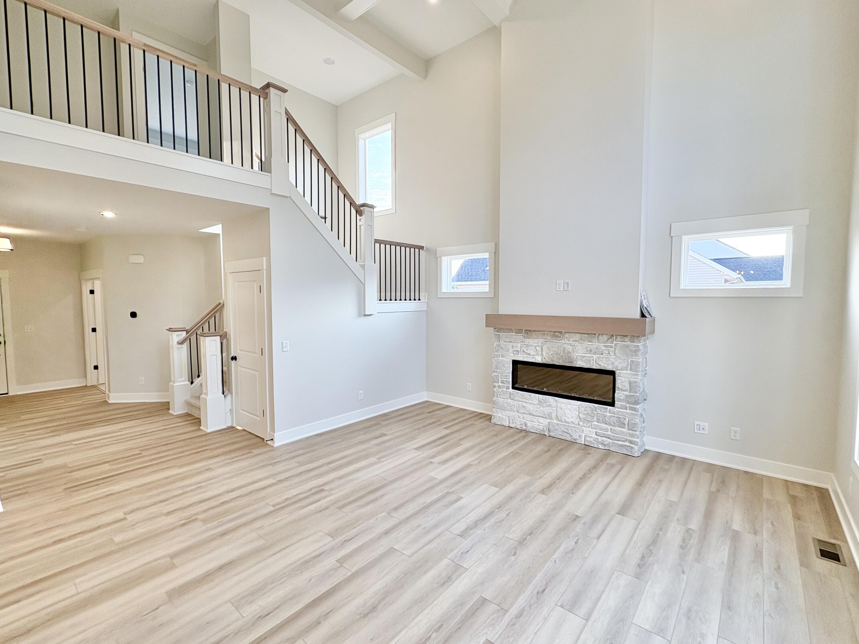 3348 Penn Station Drive Property Photo 4