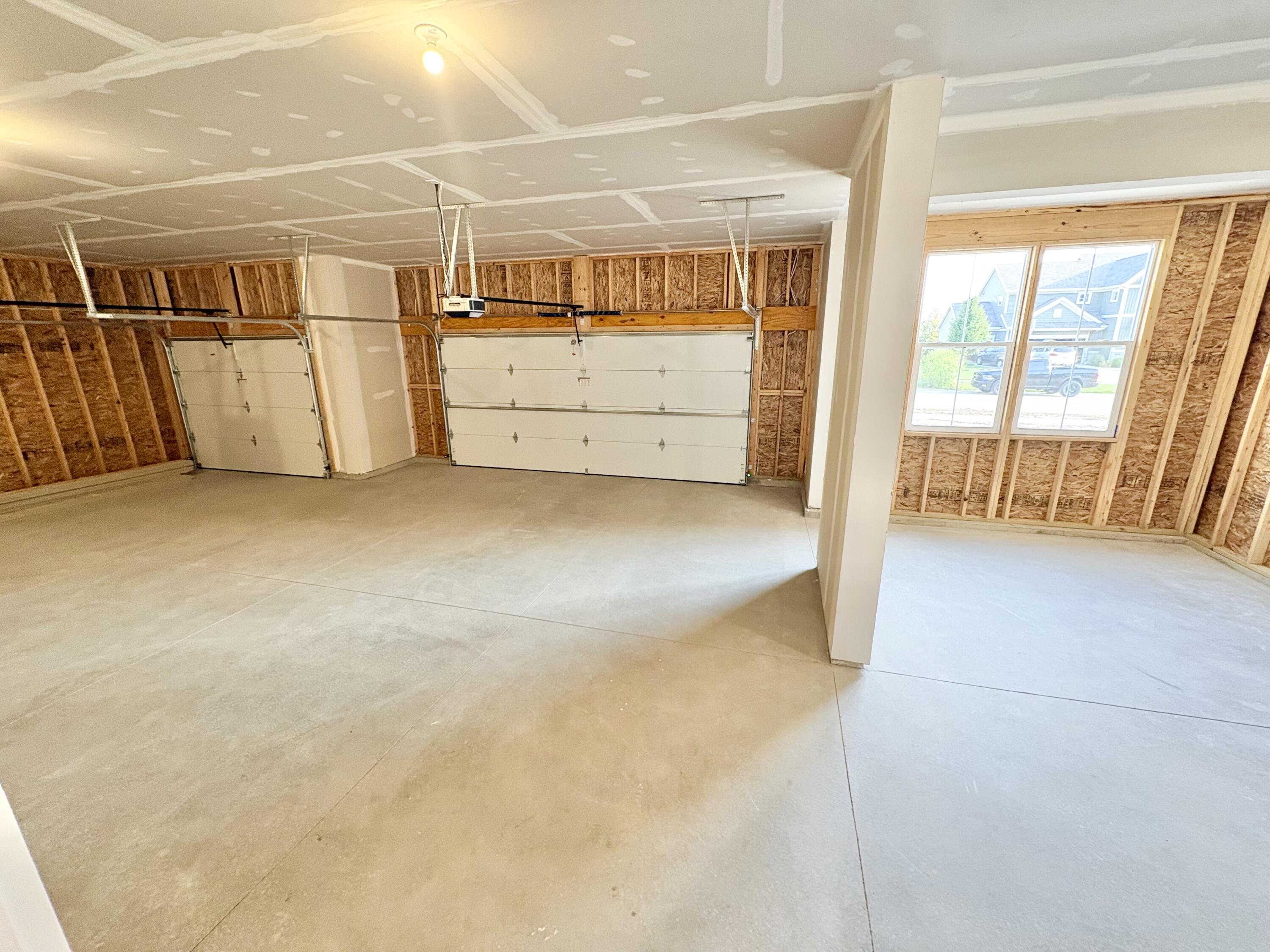 3348 Penn Station Drive Property Photo 14