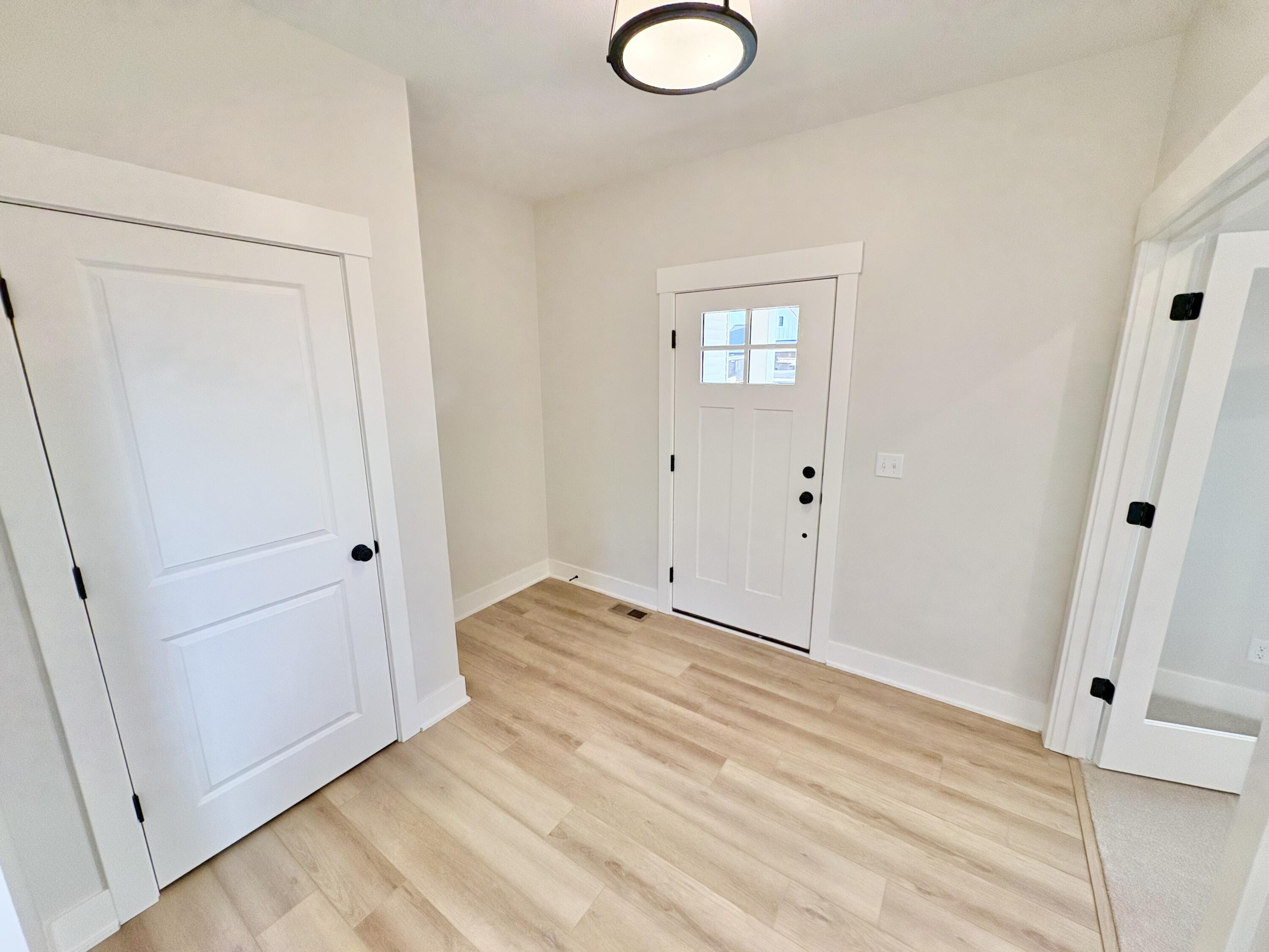 3348 Penn Station Drive Property Photo 15