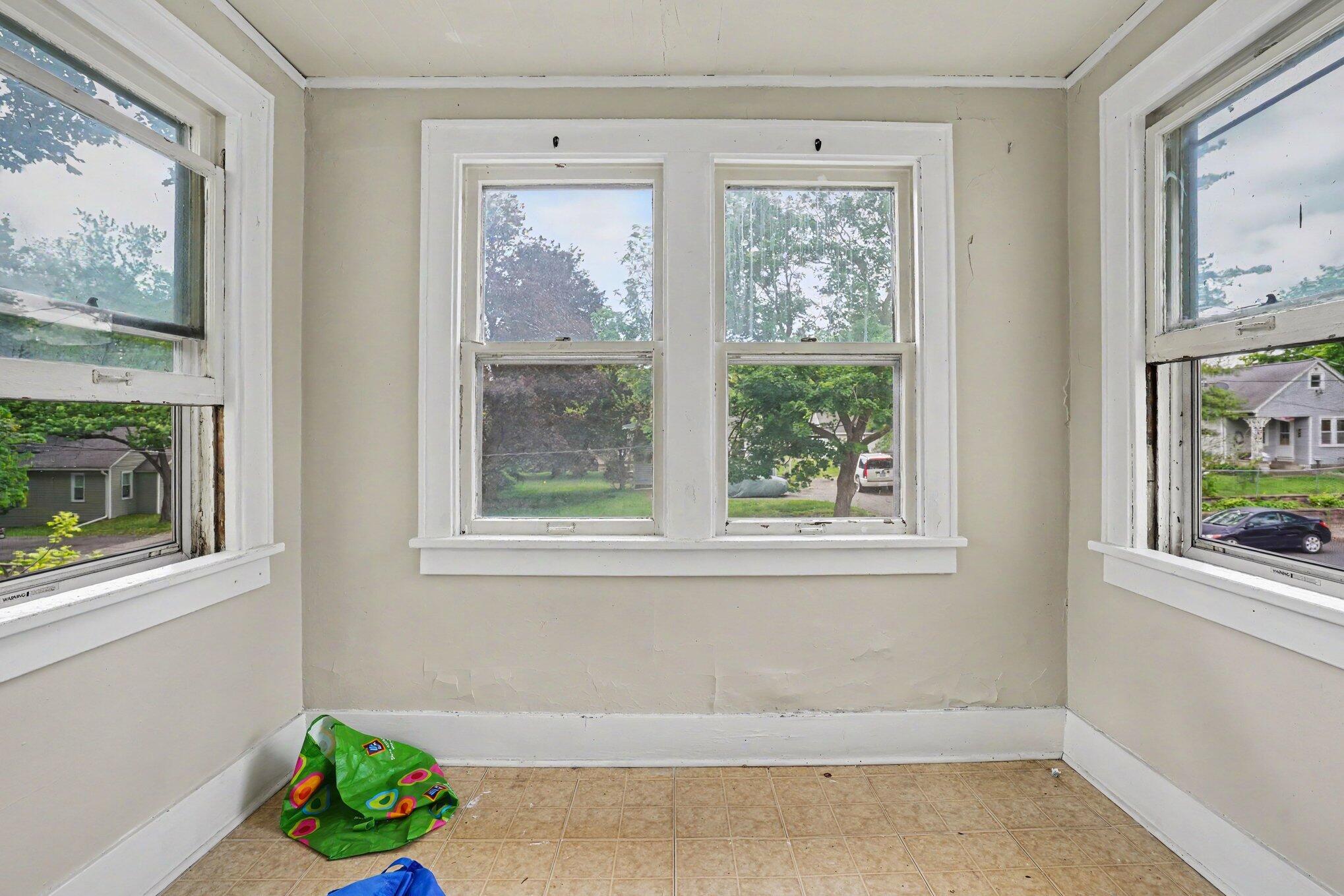 1726-1728 Commonwealth Avenue Property Photo 5