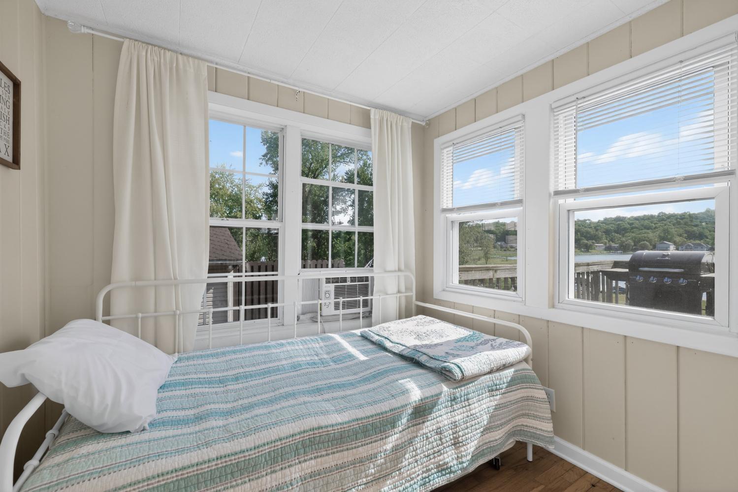 69259 Sunset Boulevard Property Photo 14