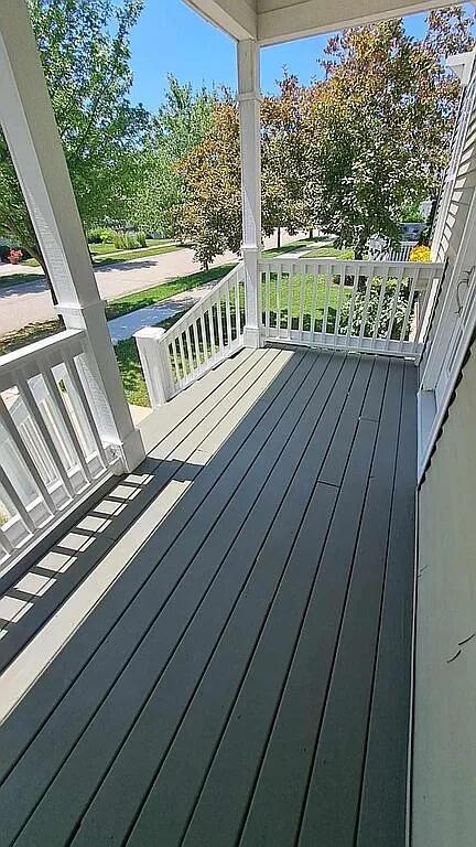 573 Brownstone Street Property Photo 6