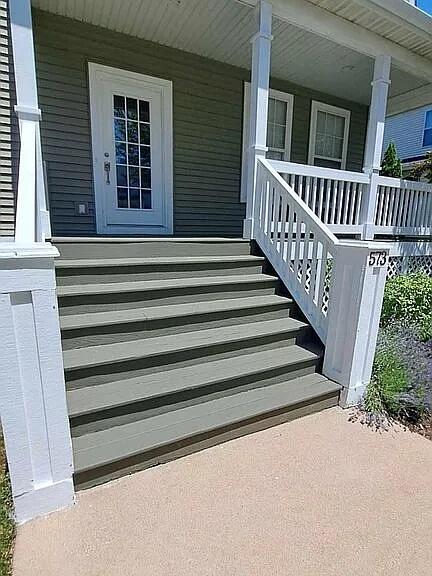 573 Brownstone Street Property Photo 7